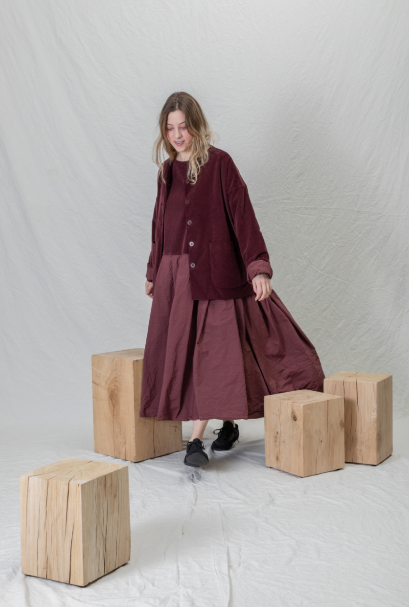 Album Di Famiglia V/TC Boatneck Pleat Dress Wine