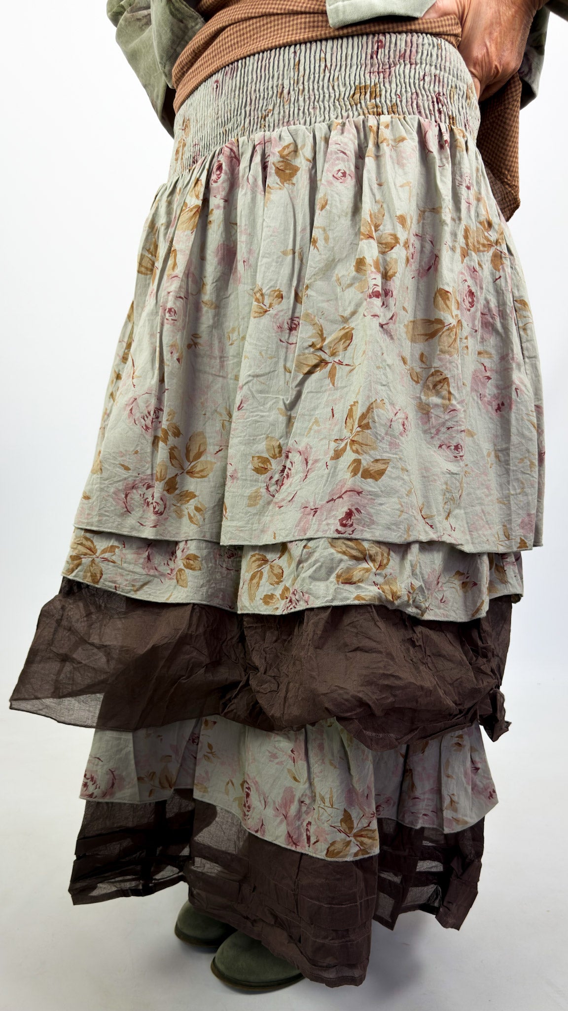 Les Ours Quest Skirt Sage Flowers