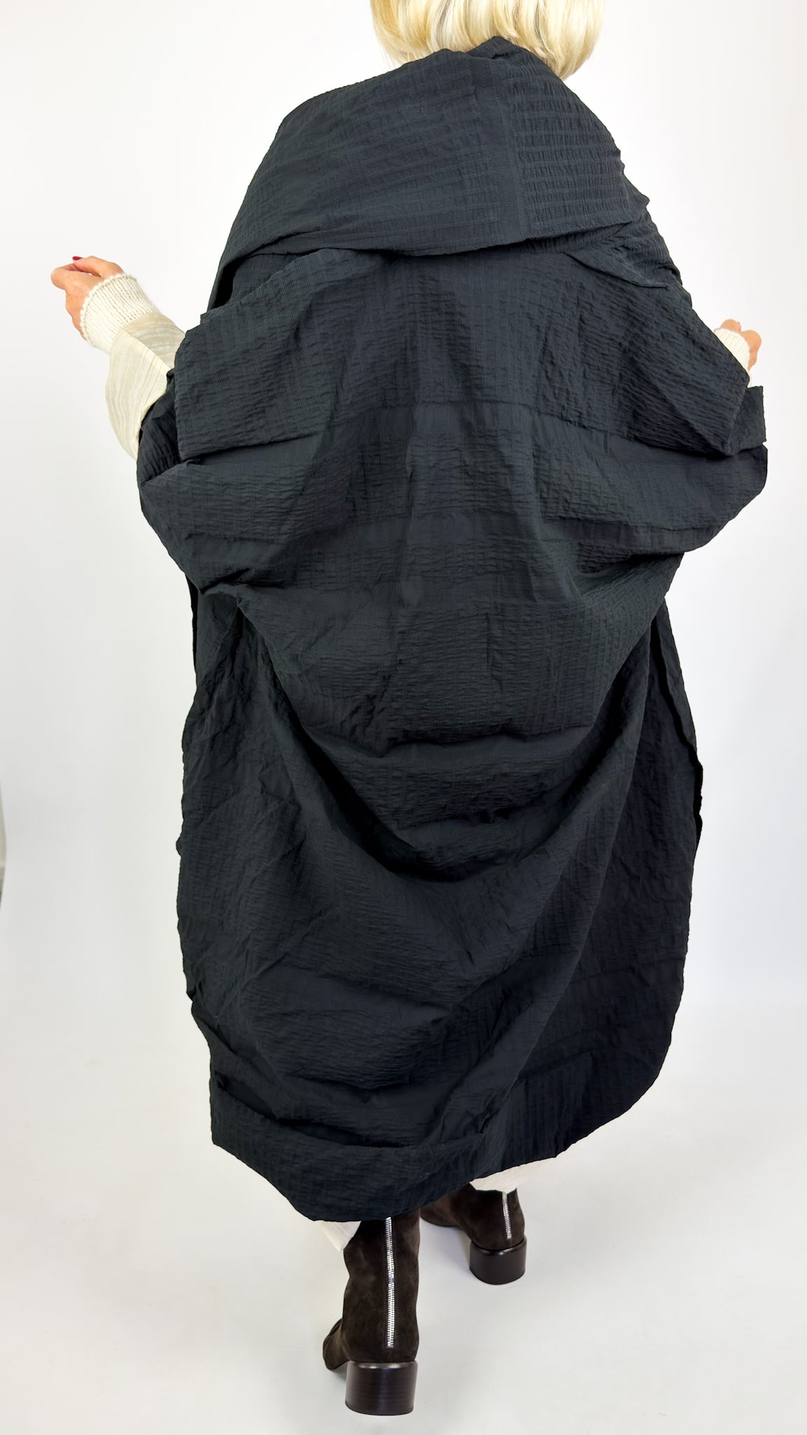 Rundholz DIP 1203 Coat Black 3d