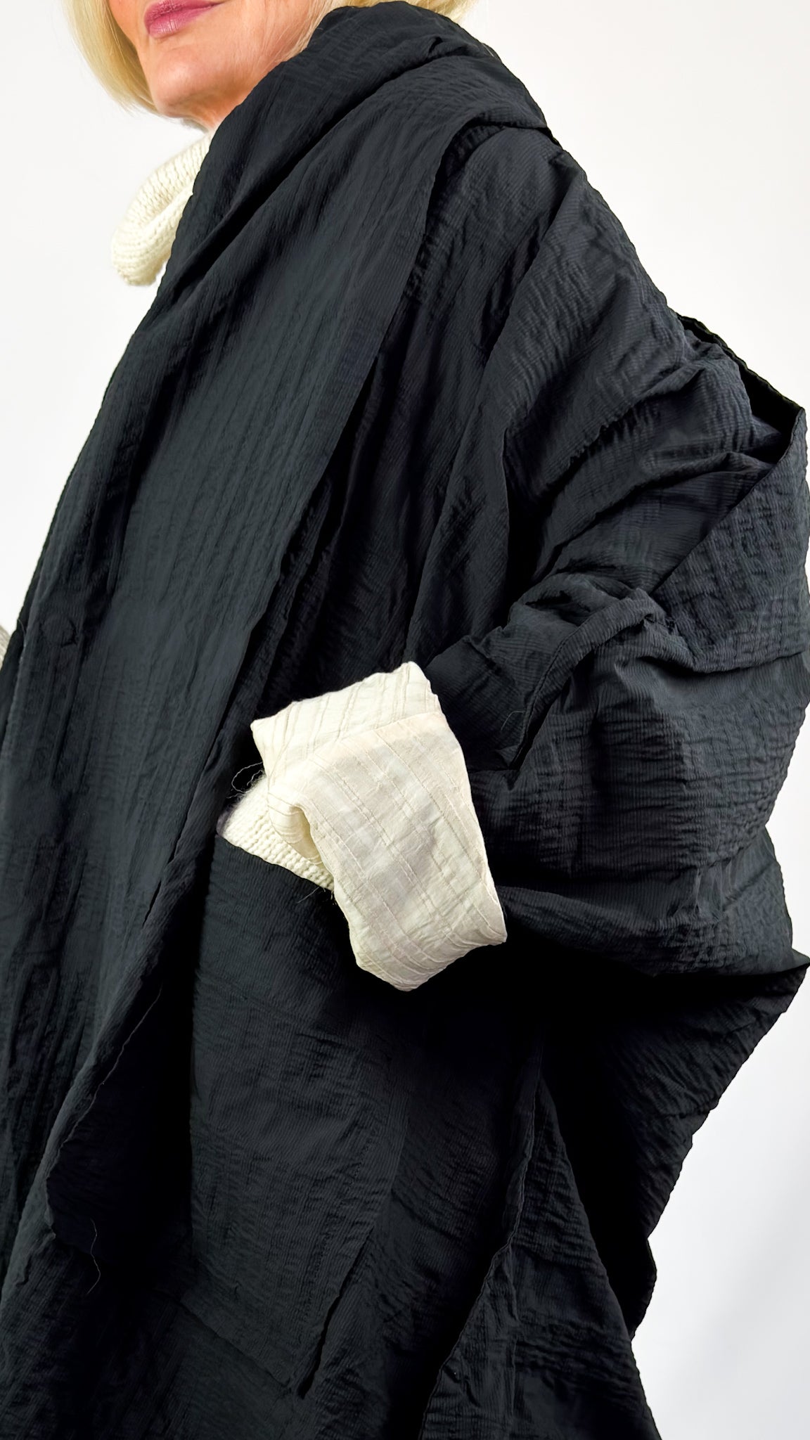 Rundholz DIP 1203 Coat Black 3d