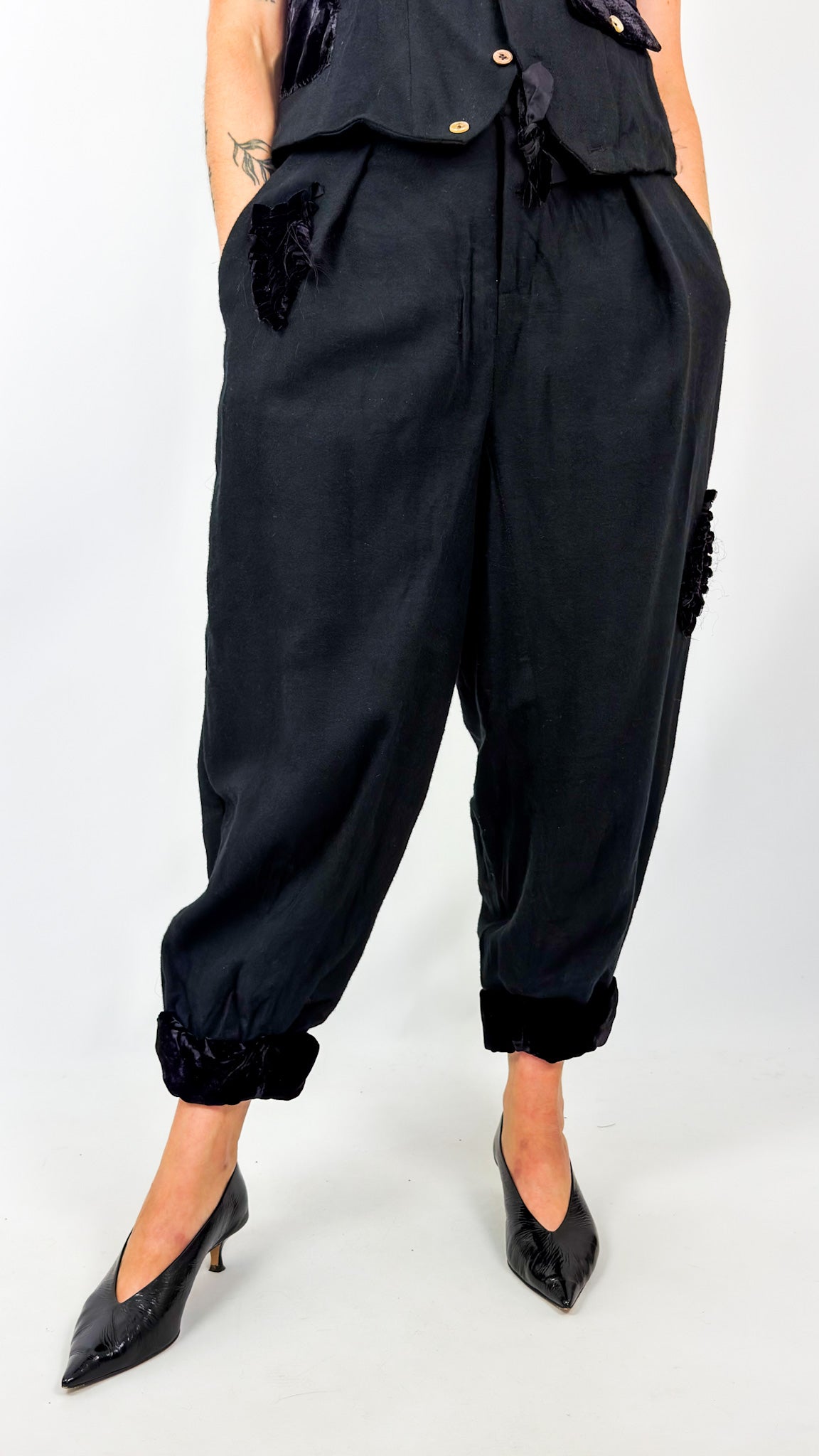 AM 0641 Poets Heirloom Trousers Black