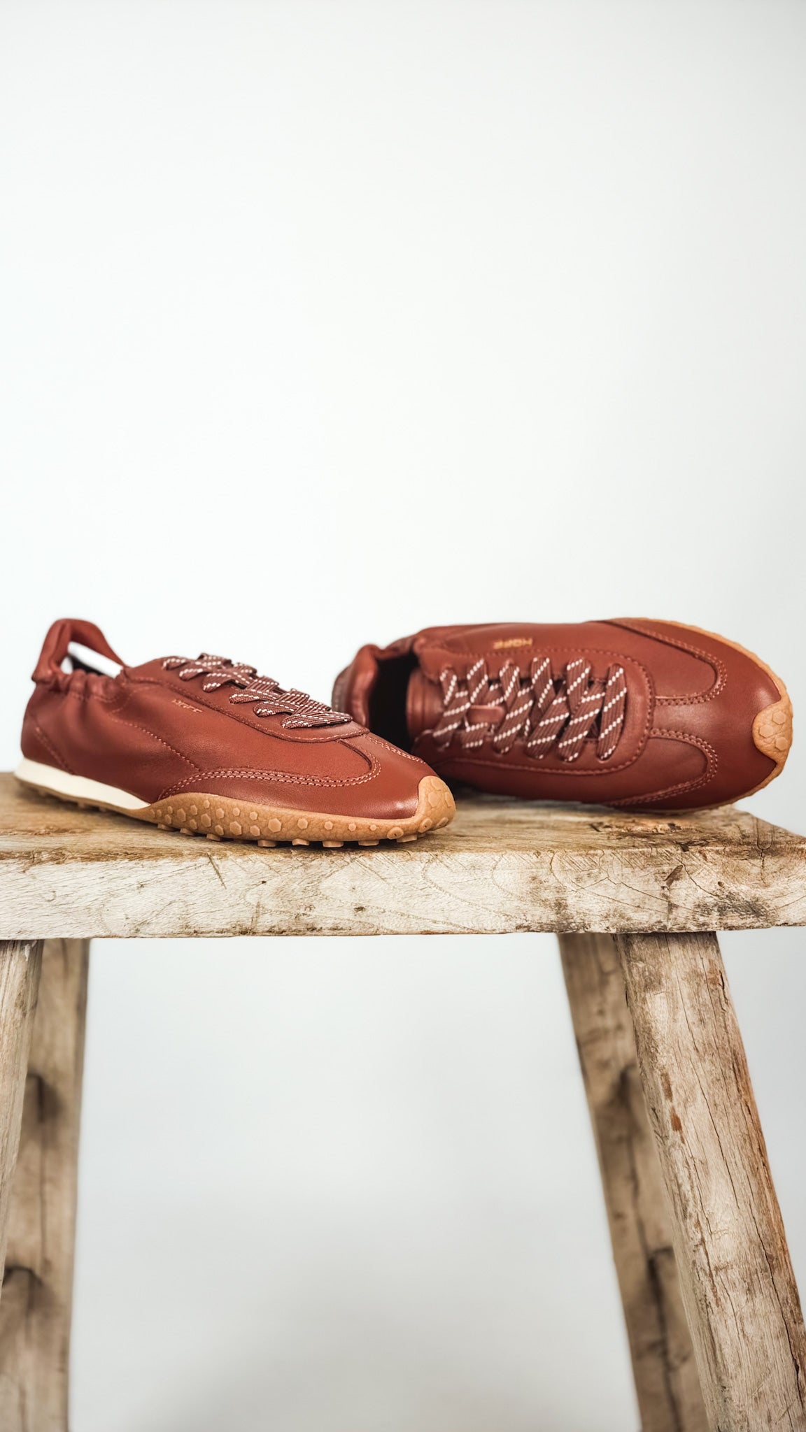 Hoff Bridge Trainers Tan