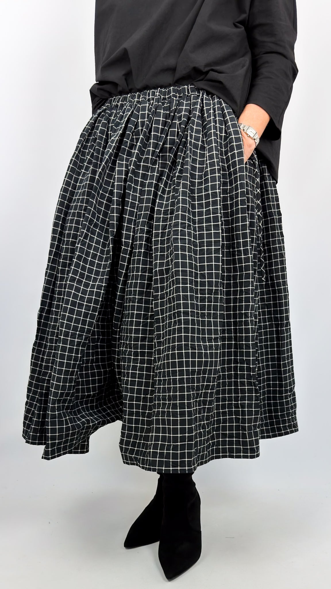 Apuntob 2044 Skirt Black