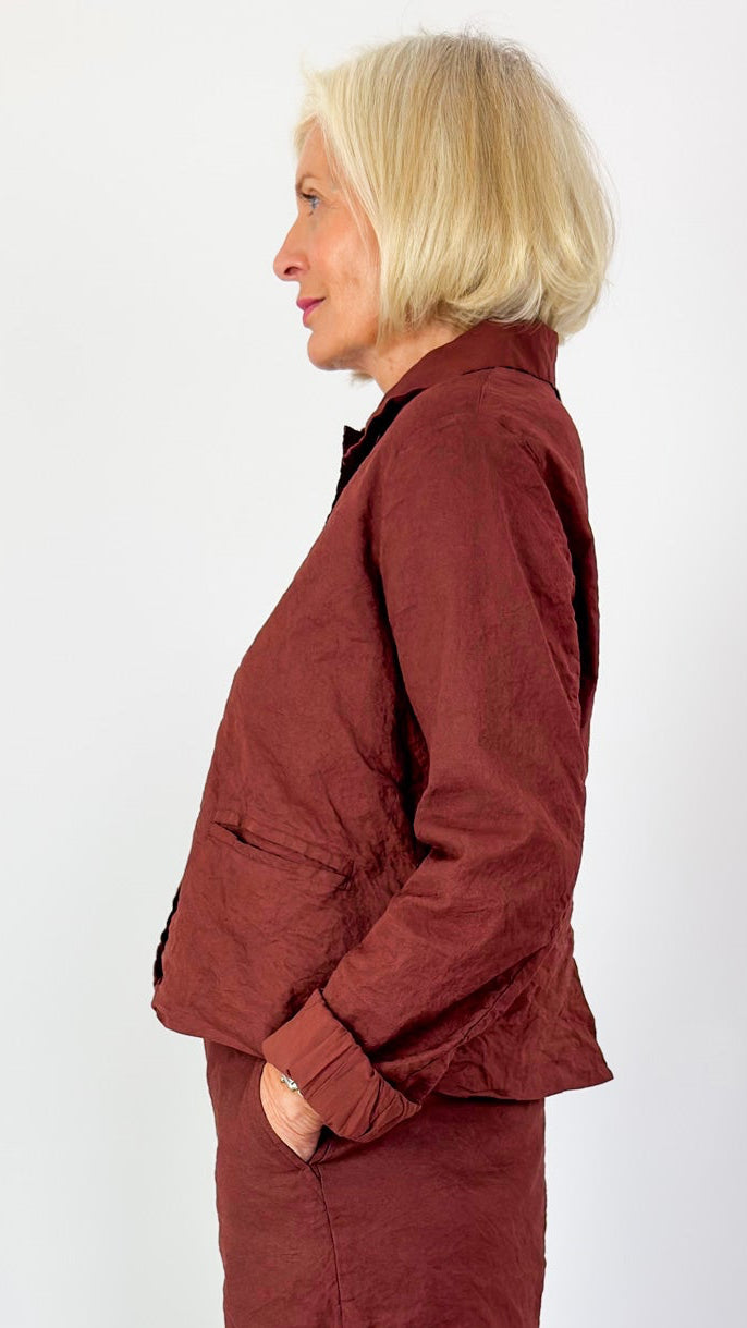Aequamente 201 Jacket Amarena