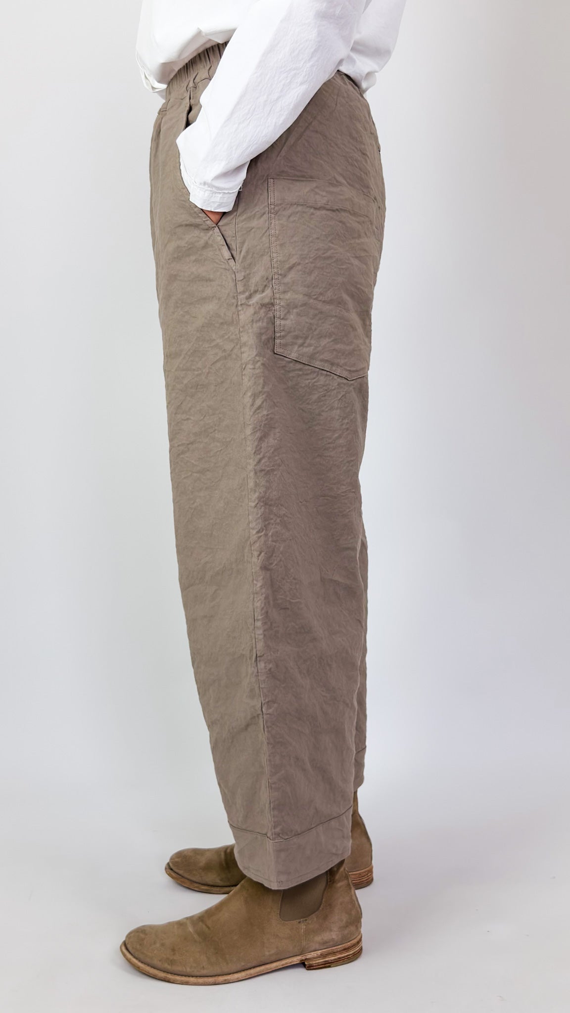 Aequamente 207 Trousers Tortora