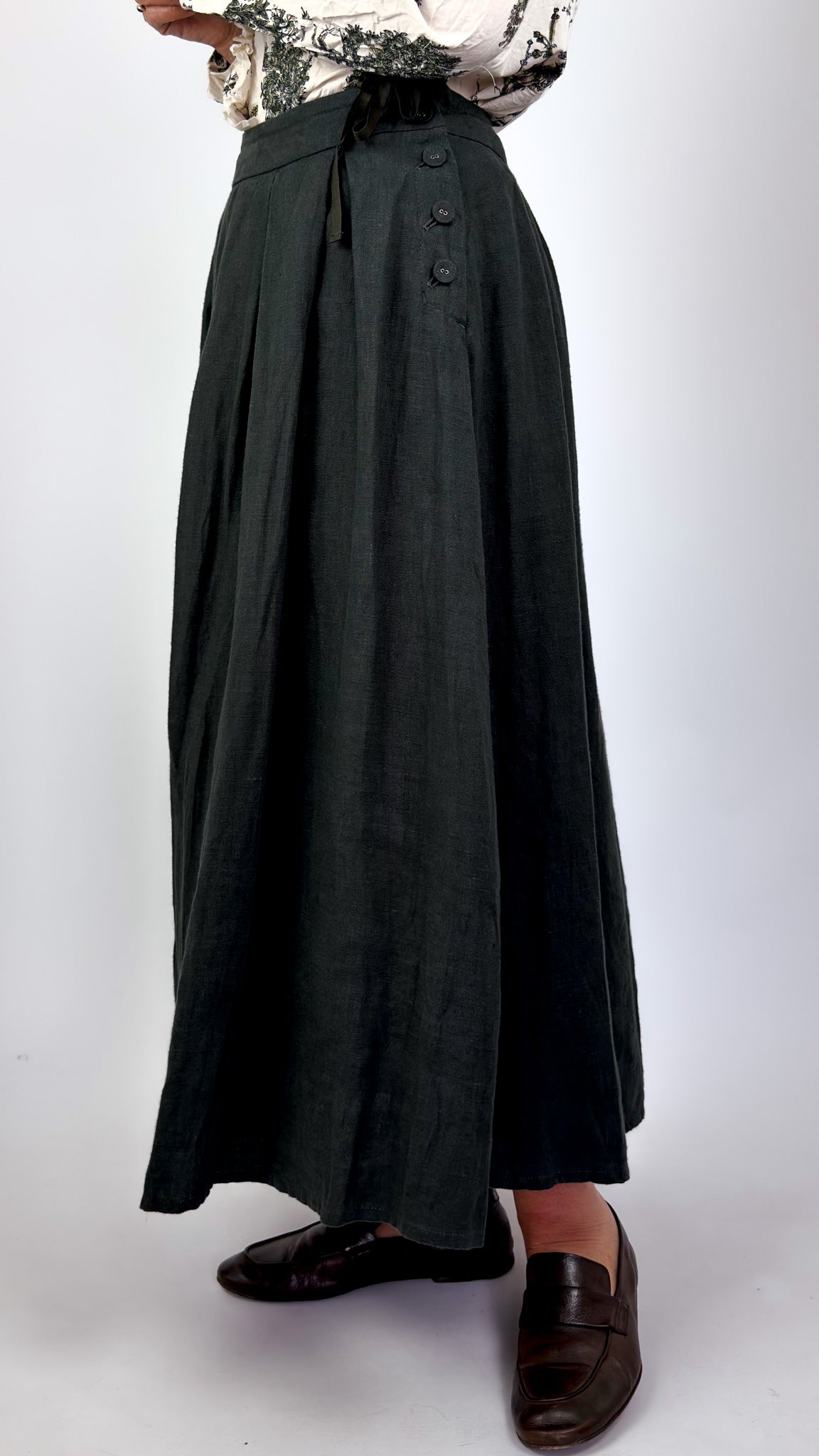 Pas De Calais 7492 Canvas Skirt Khaki