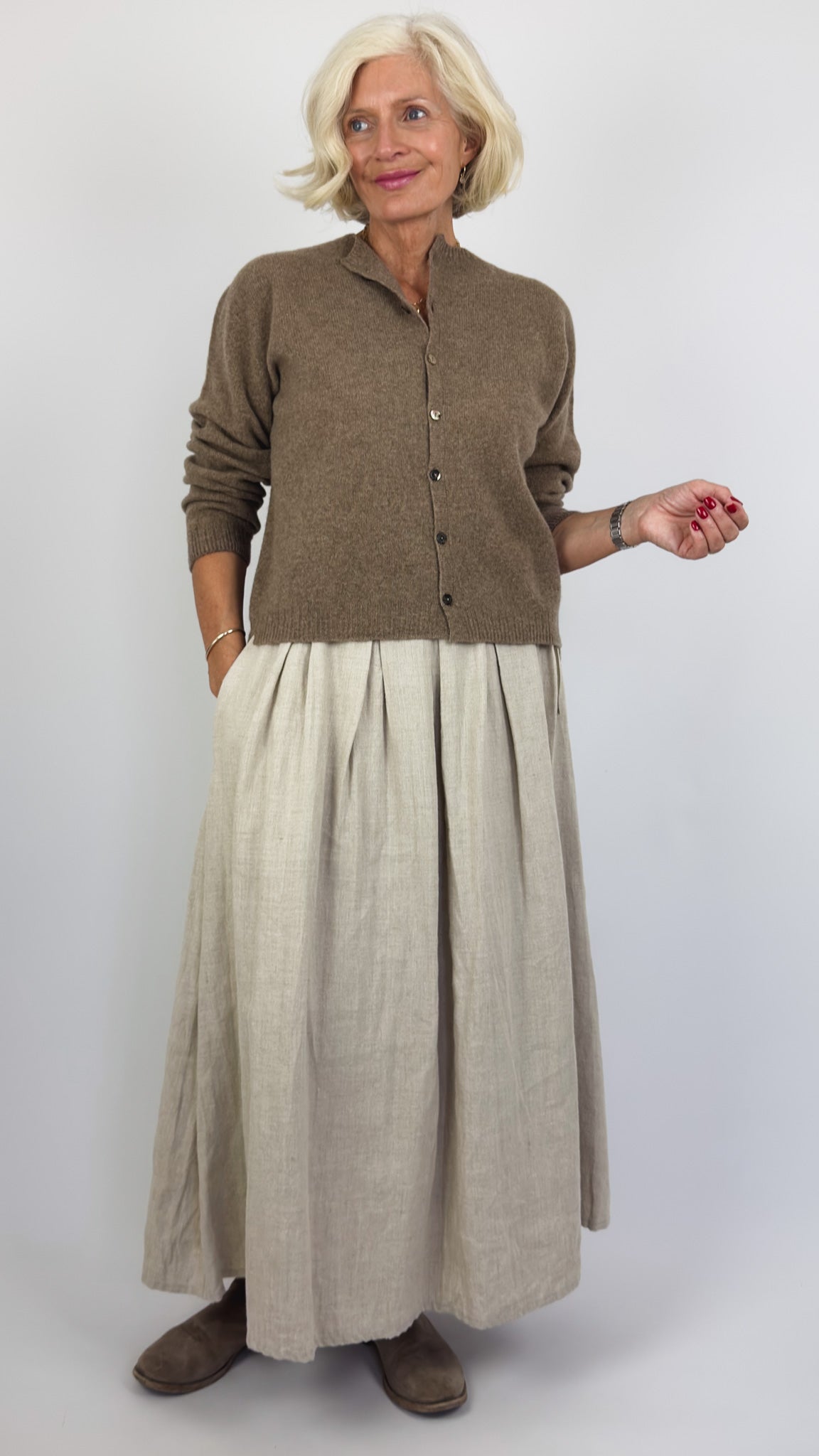 Pas De Calais 2711 Crewneck Cardigan Brown