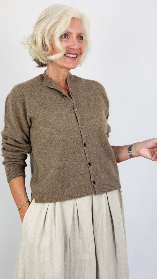 Pas De Calais 2711 Crewneck Cardigan Brown