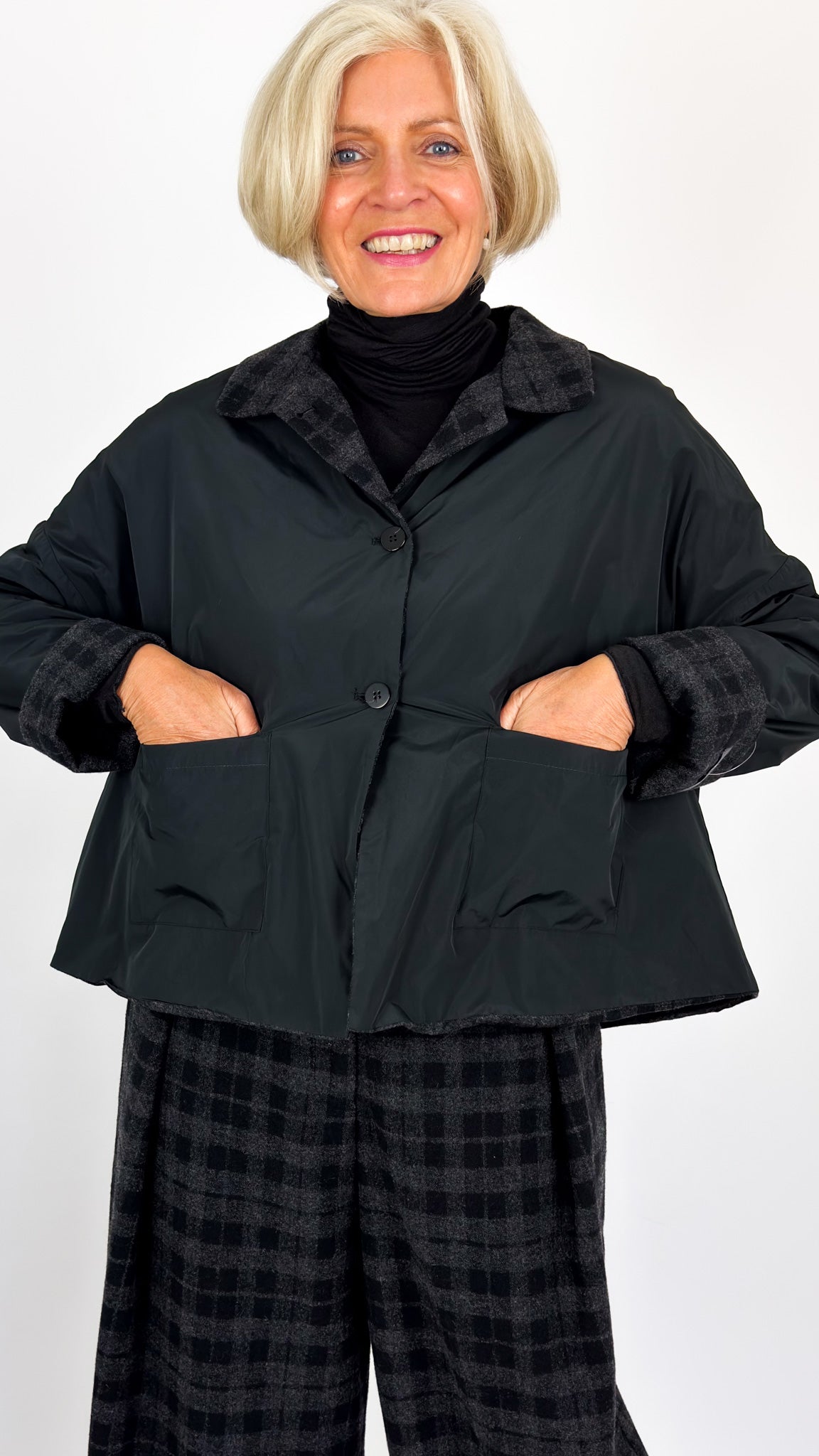 Niermai 322 Jacket Black