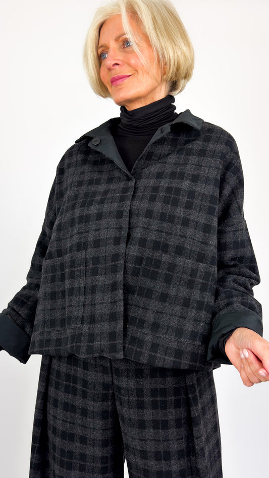 Niermai 322 Jacket Black