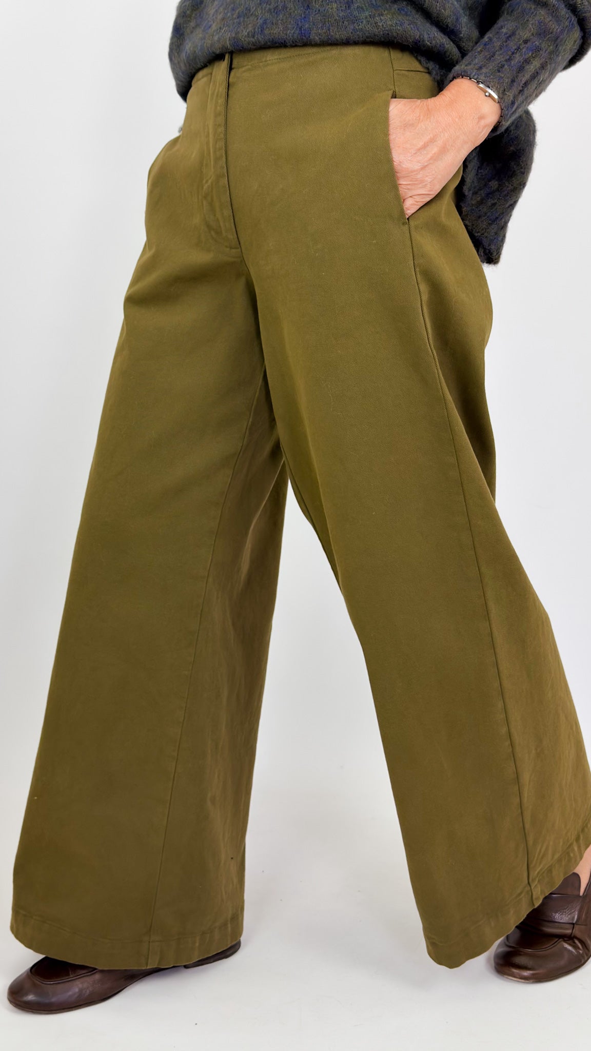 Neirami 312 Trousers Muschio