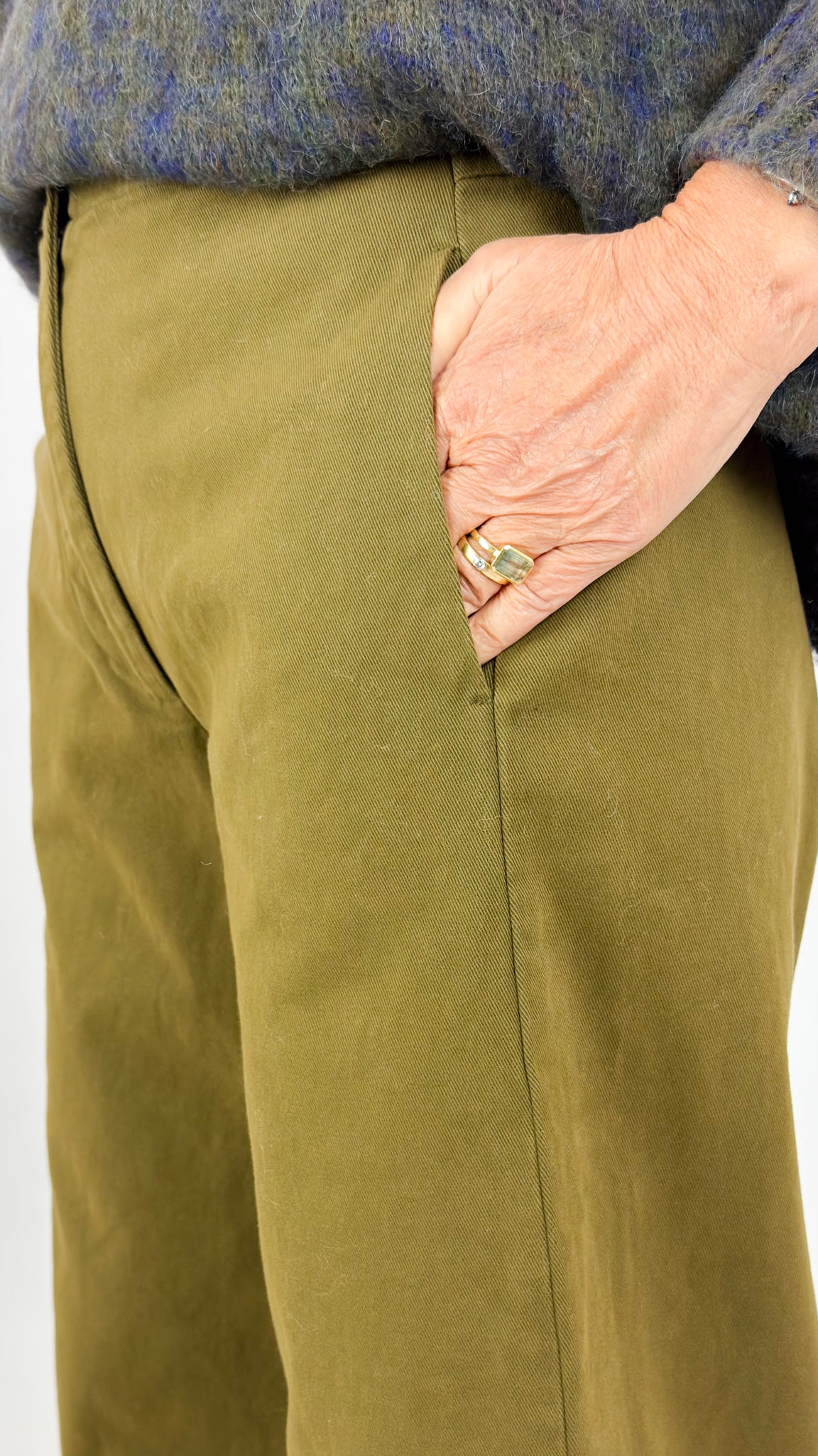 Neirami 312 Trousers Muschio