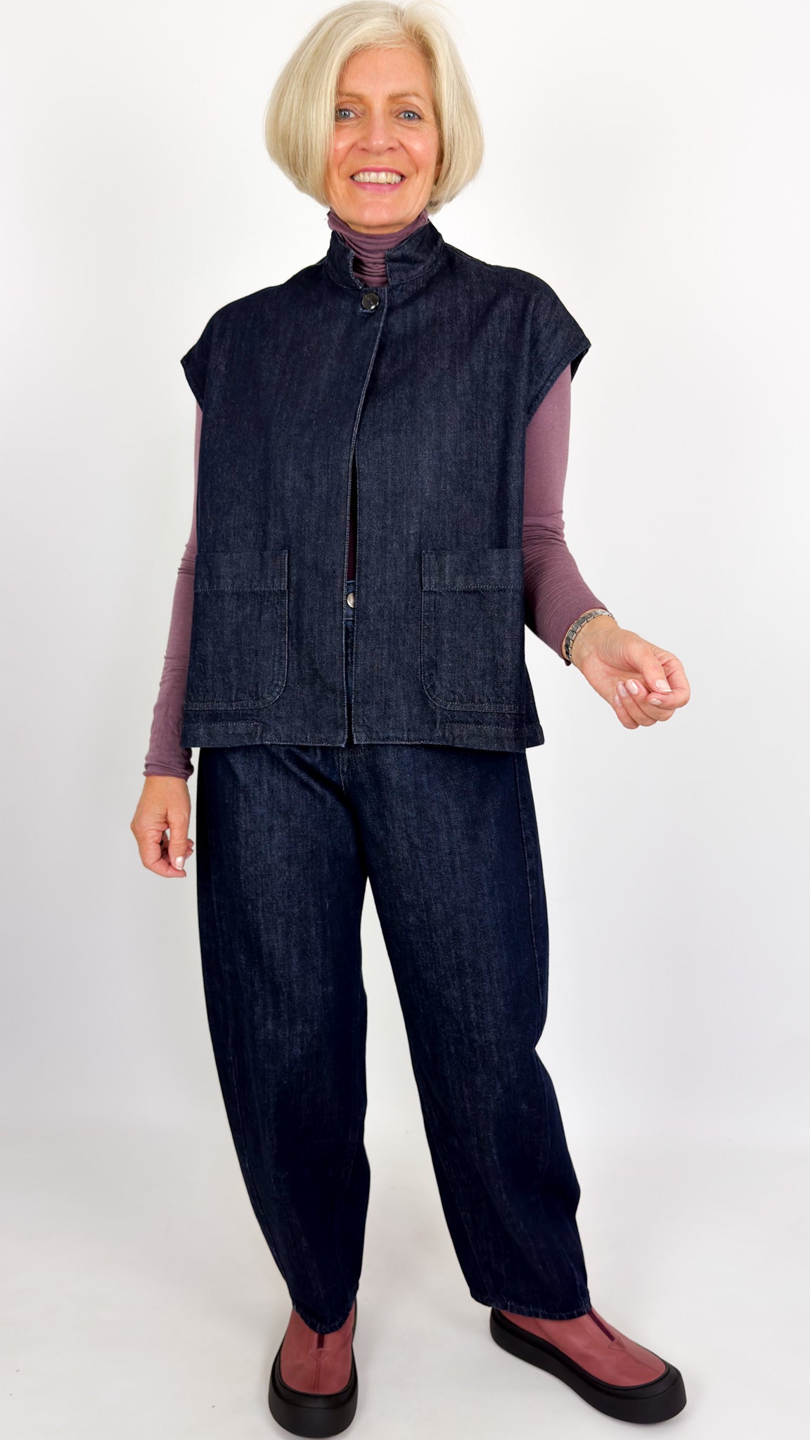 Neirami 203 Barrel Trousers Indigo