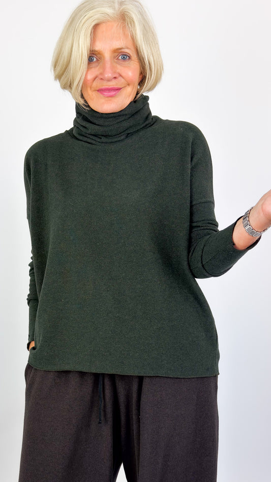 Album Di Famiglia JP Turtleneck Jumper Forest