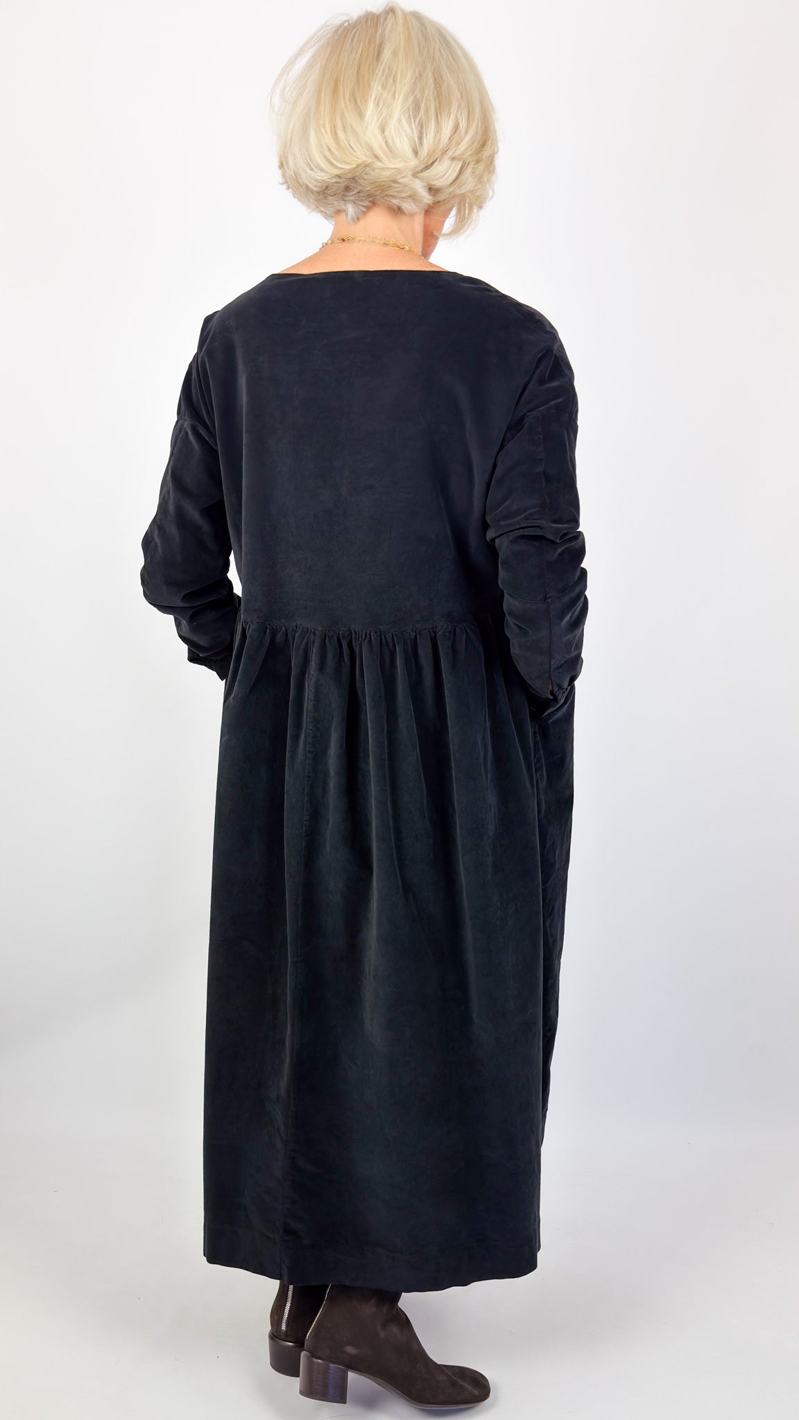 Album Di Famiglia V Round-Neck Dress Black