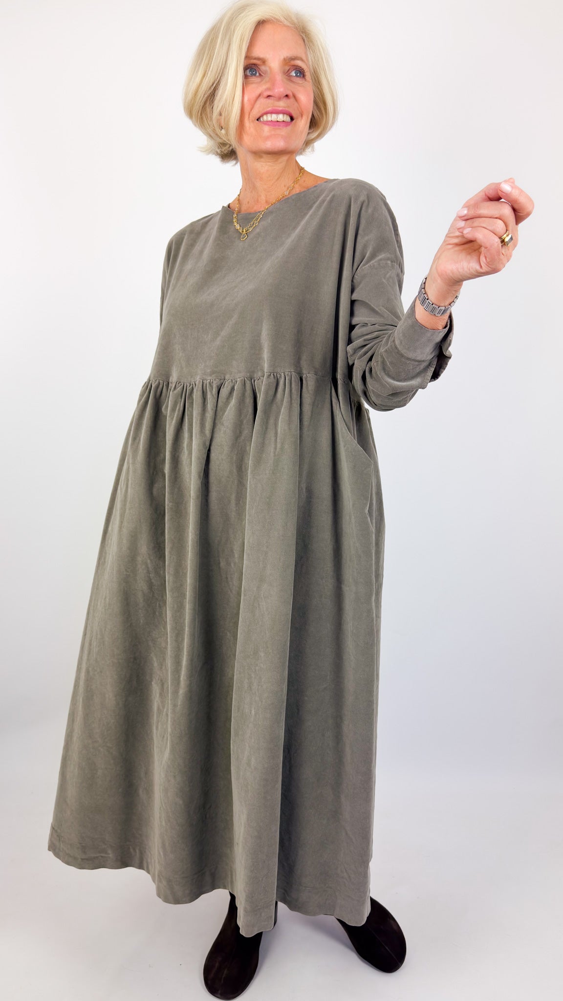 Album Di Famiglia V Round-Neck Dress Taupe