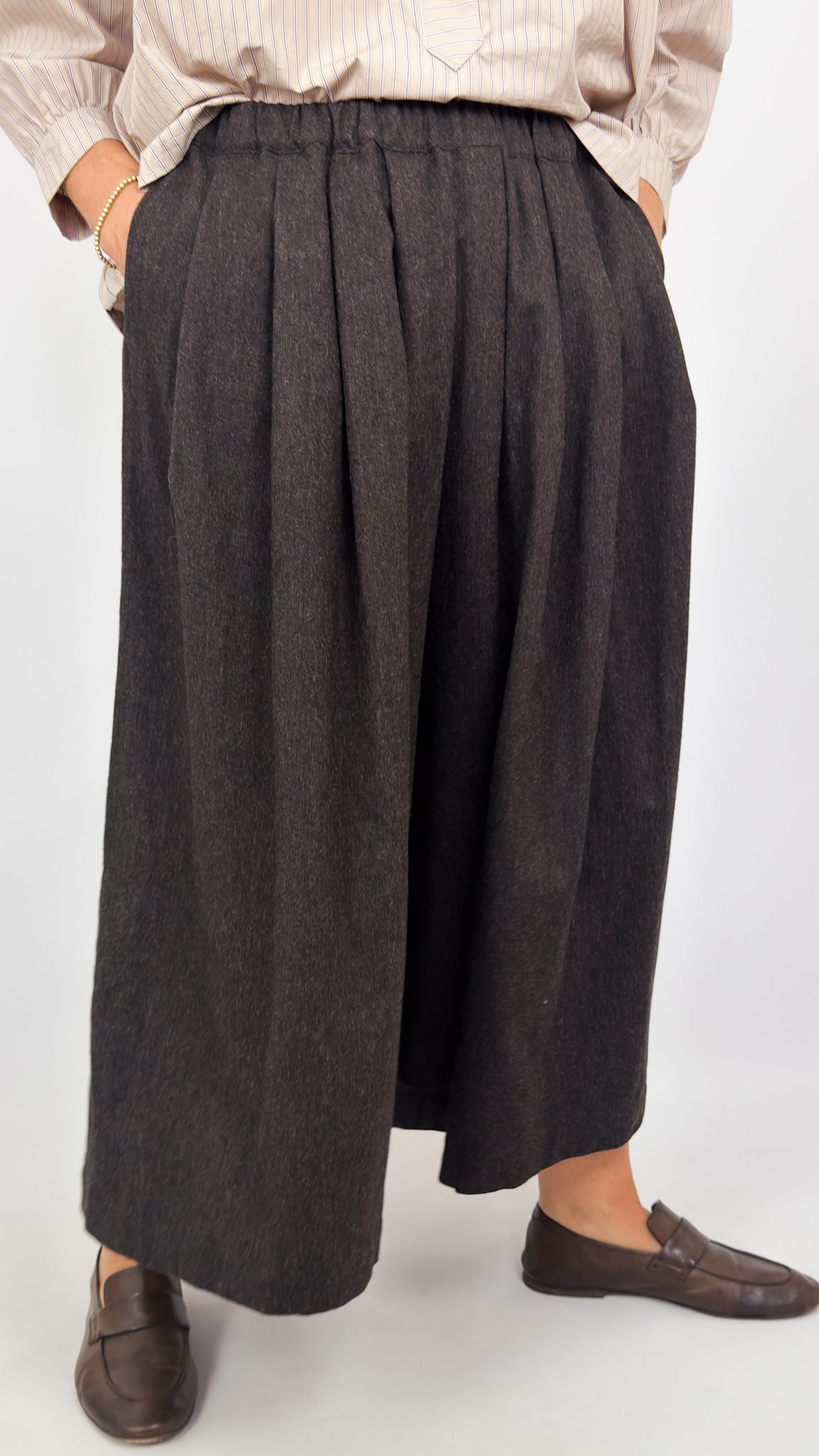 Gallego Desportes 418 Trousers Brown