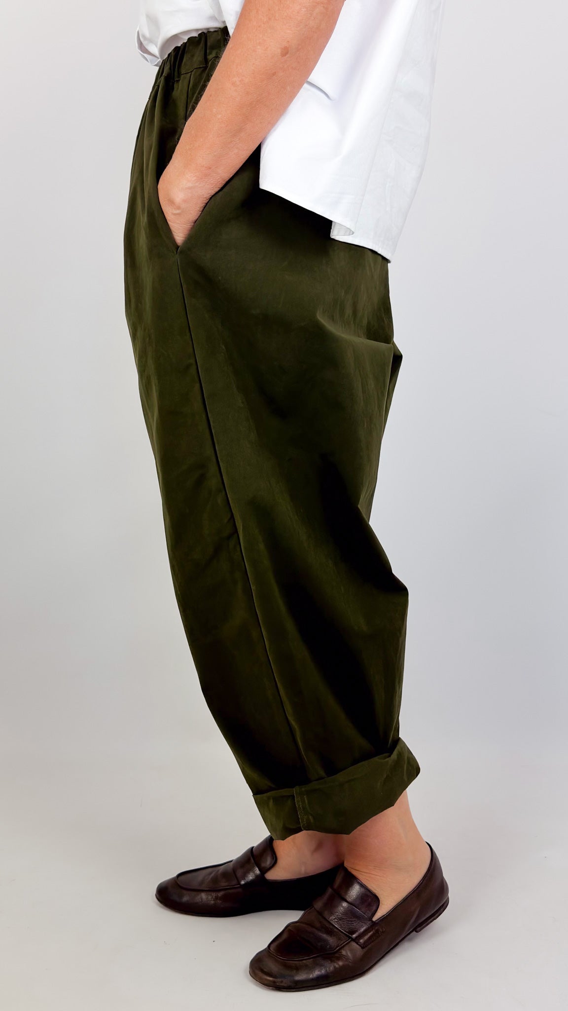 Gallego Desportes 416 Trousers Green