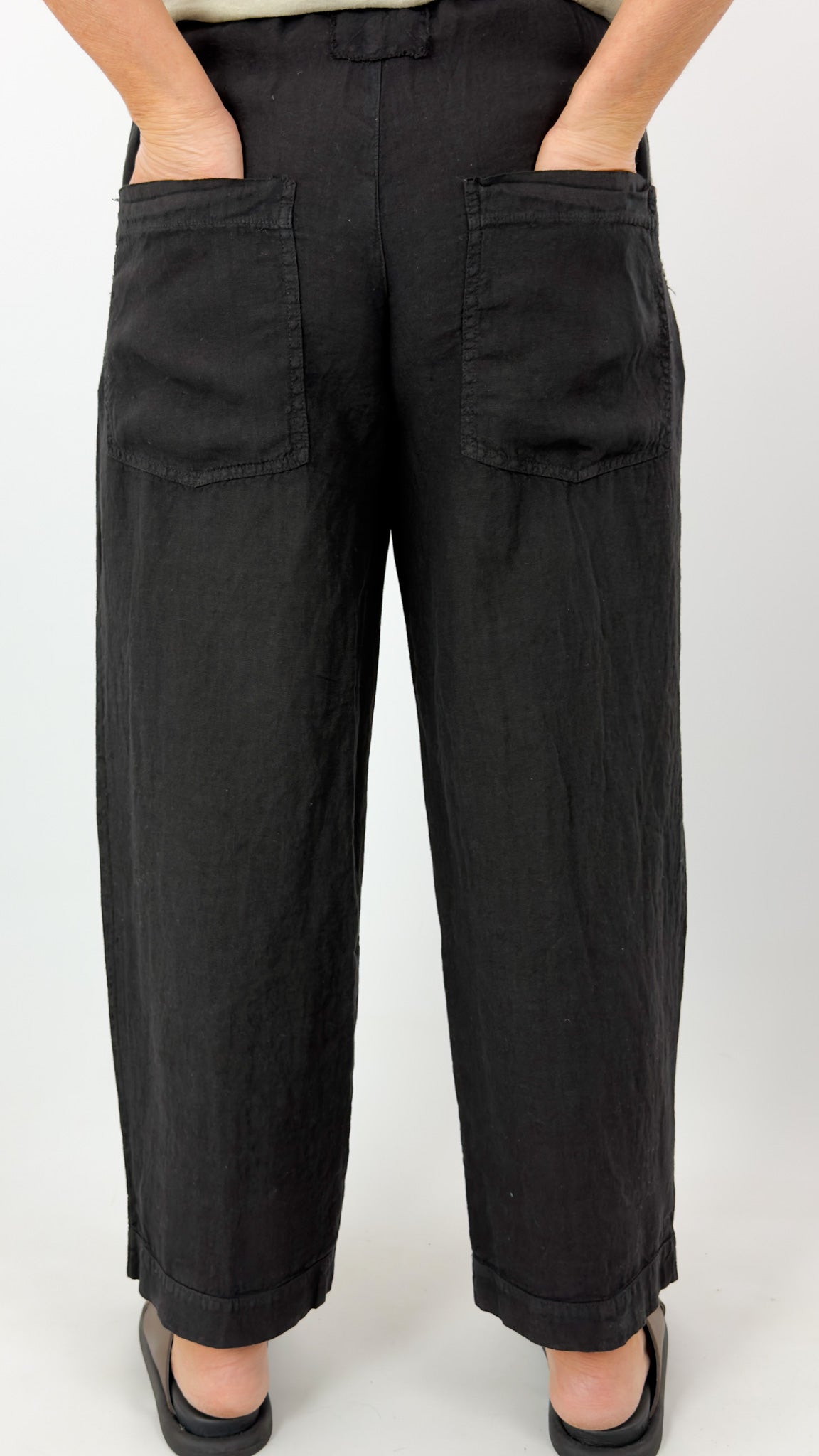Aequamente 121 Trousers Black