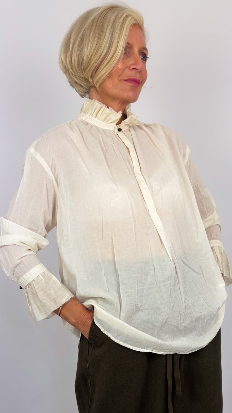 Pas De Calais 6862 Ruffle Blouse Natural