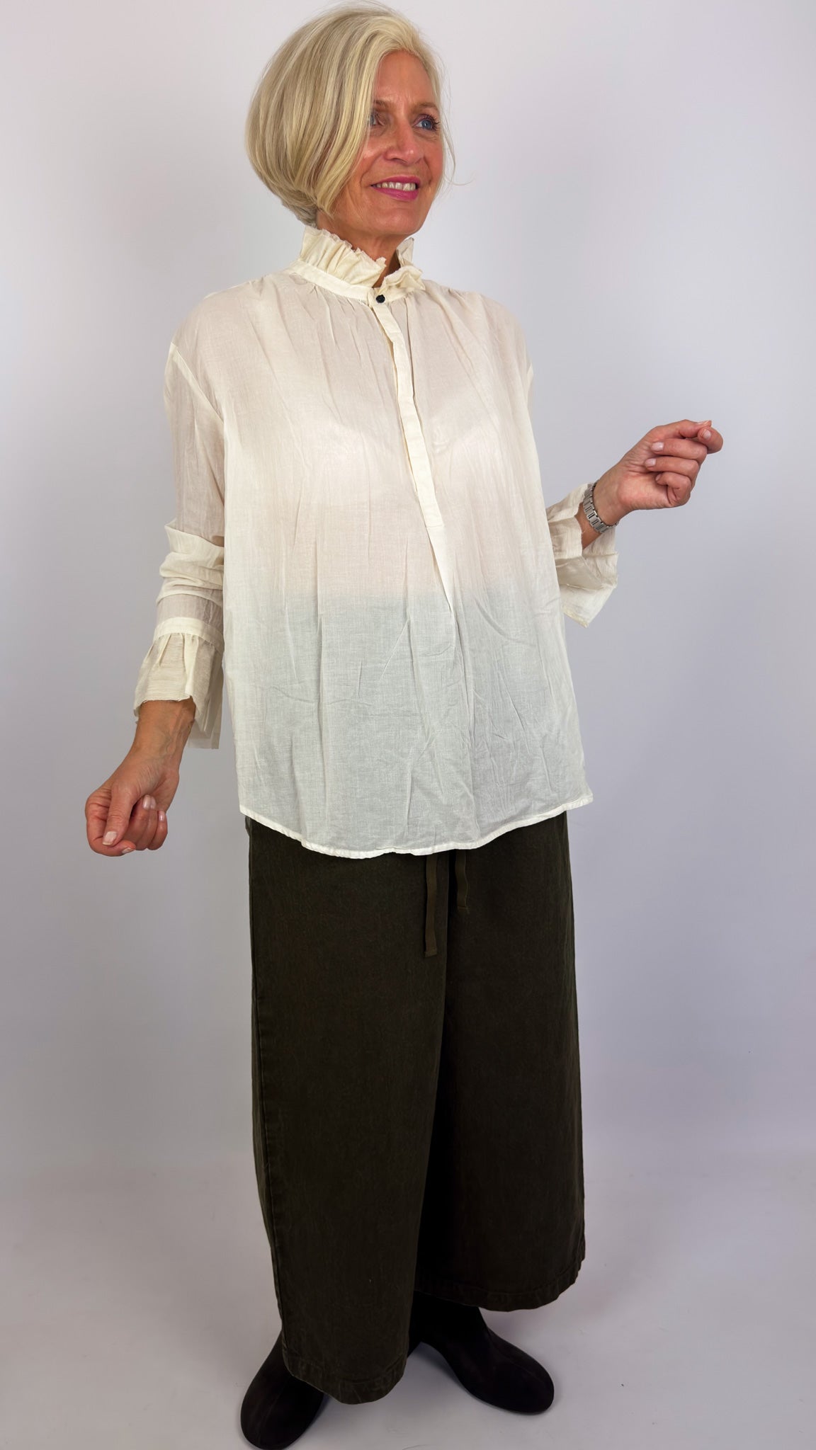 Pas De Calais 6862 Ruffle Blouse Natural