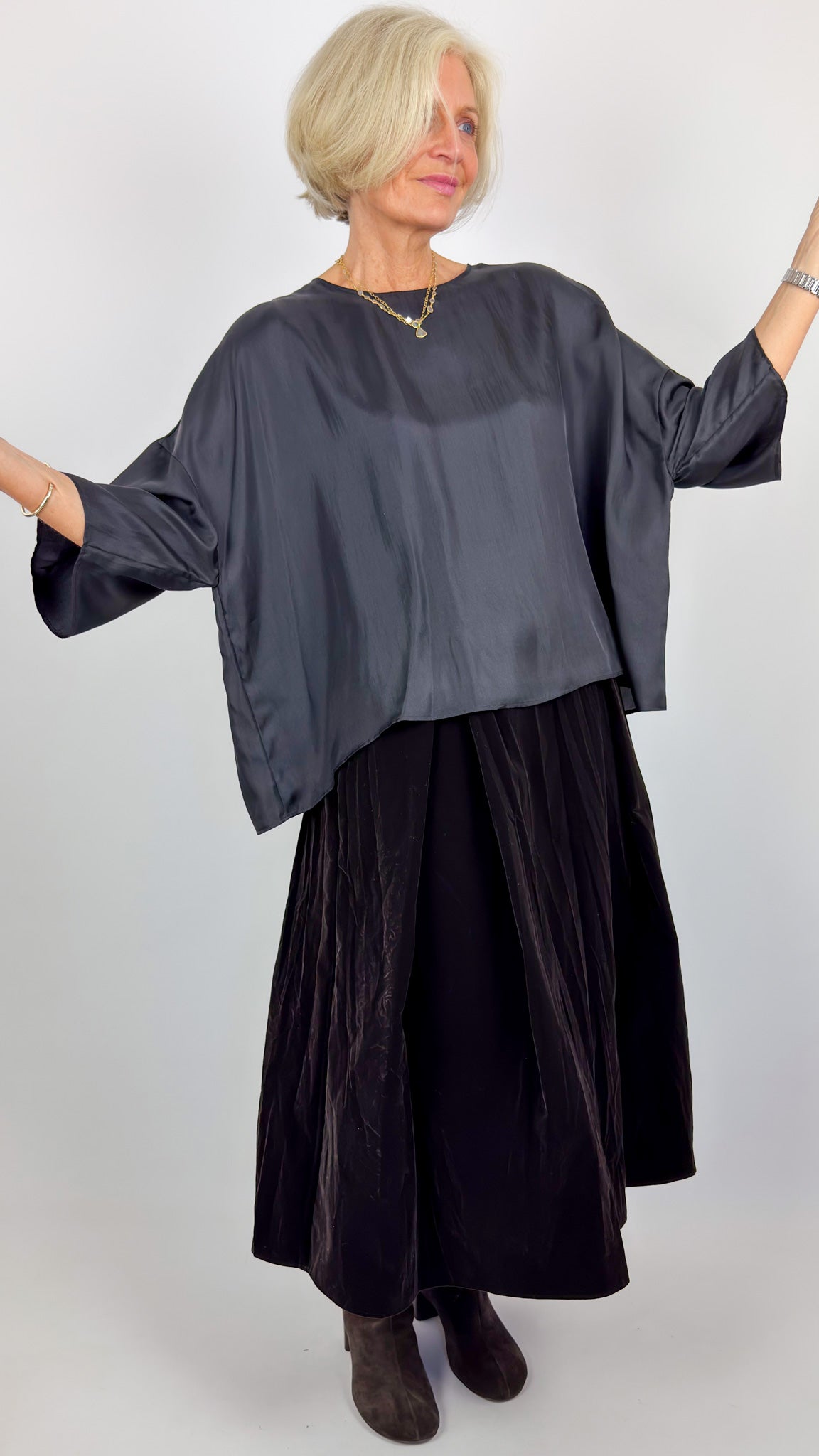 Apuntob 2038 Shirt Black