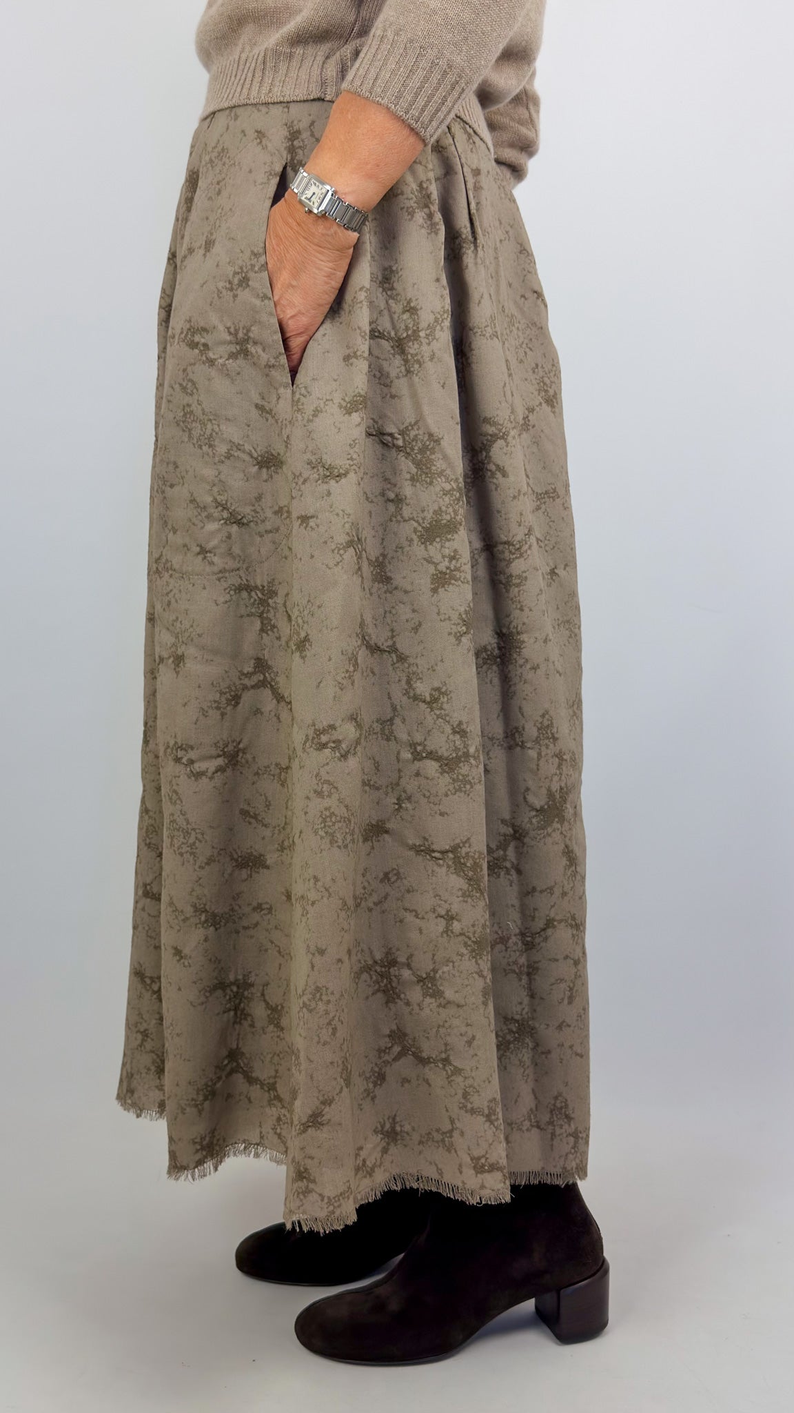 Aequamente 230 Skirt Tortora