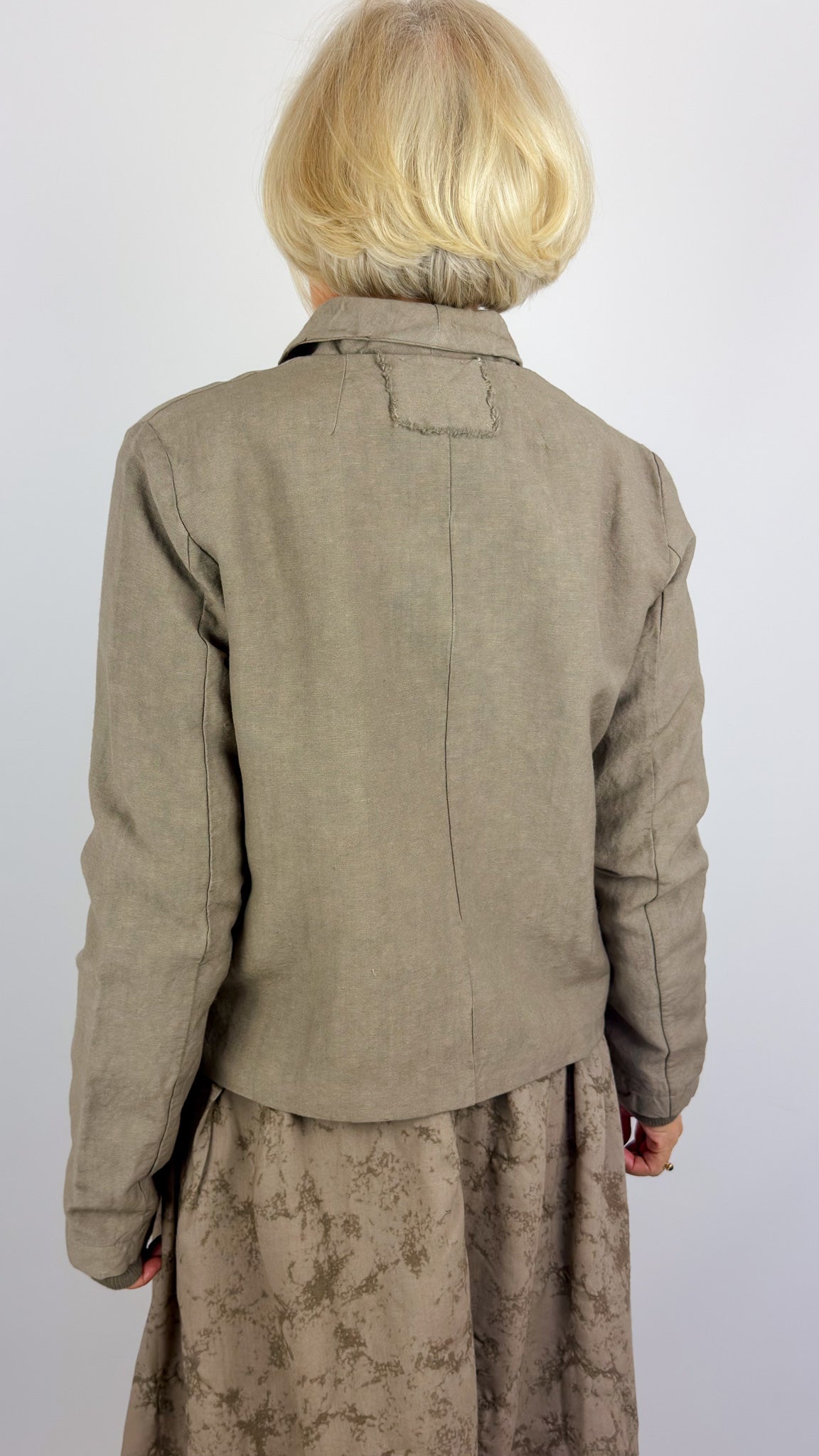 Aequamente 216 Jacket Tortora