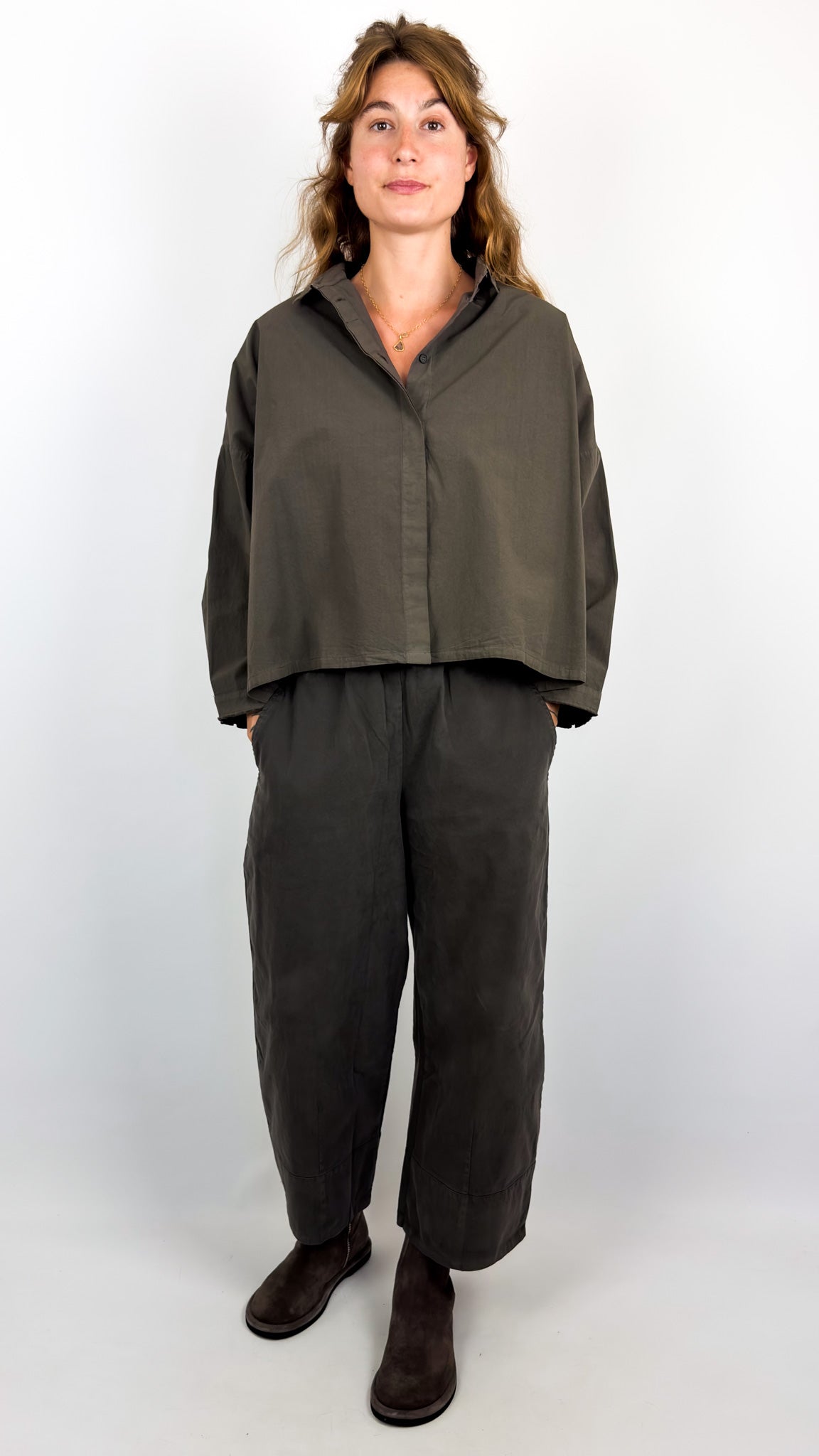 Aequamente 234 Trousers Visone
