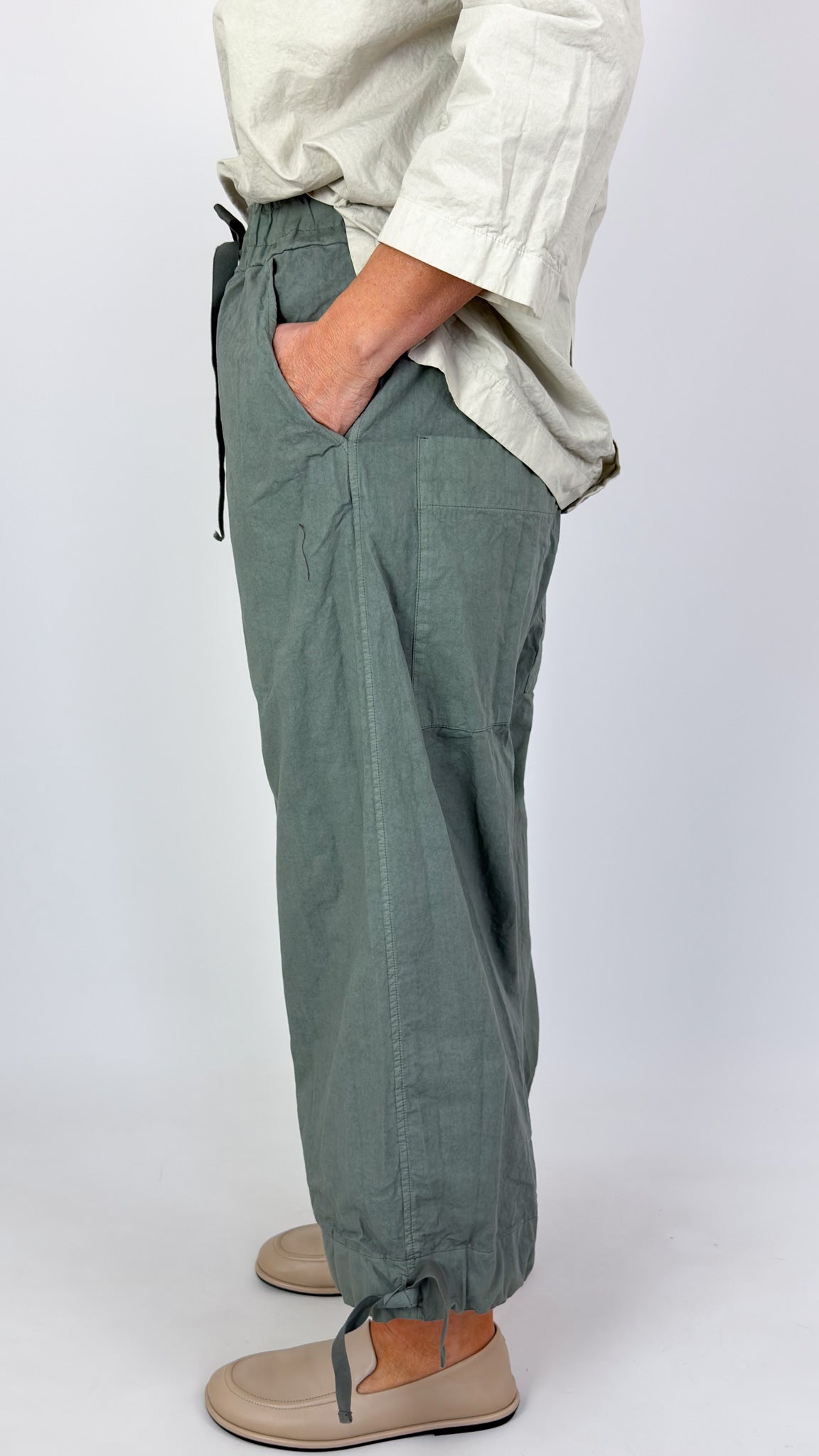 Album Di Famiglia 132 CC Trousers Sage