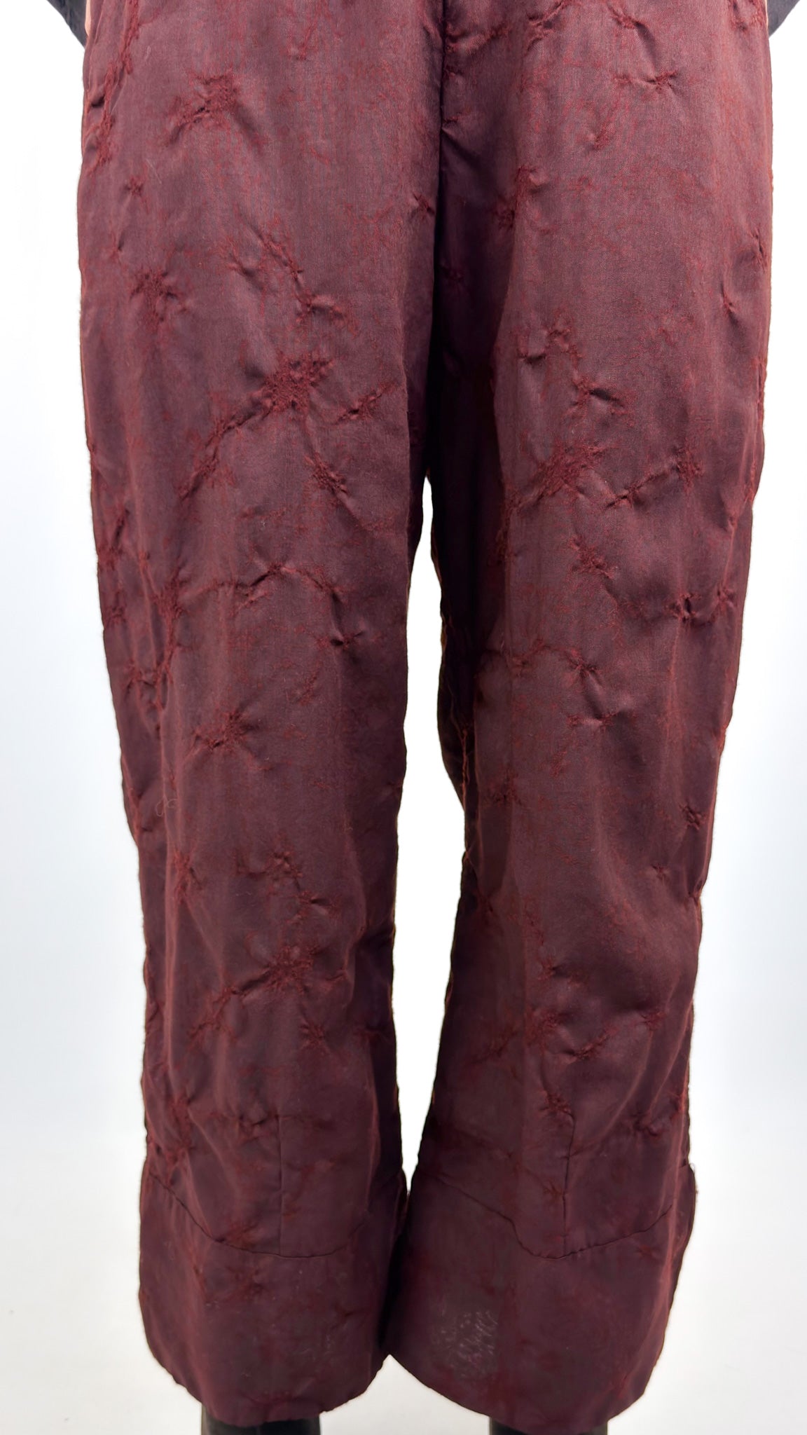 Aequamente 231 Trousers Amarena