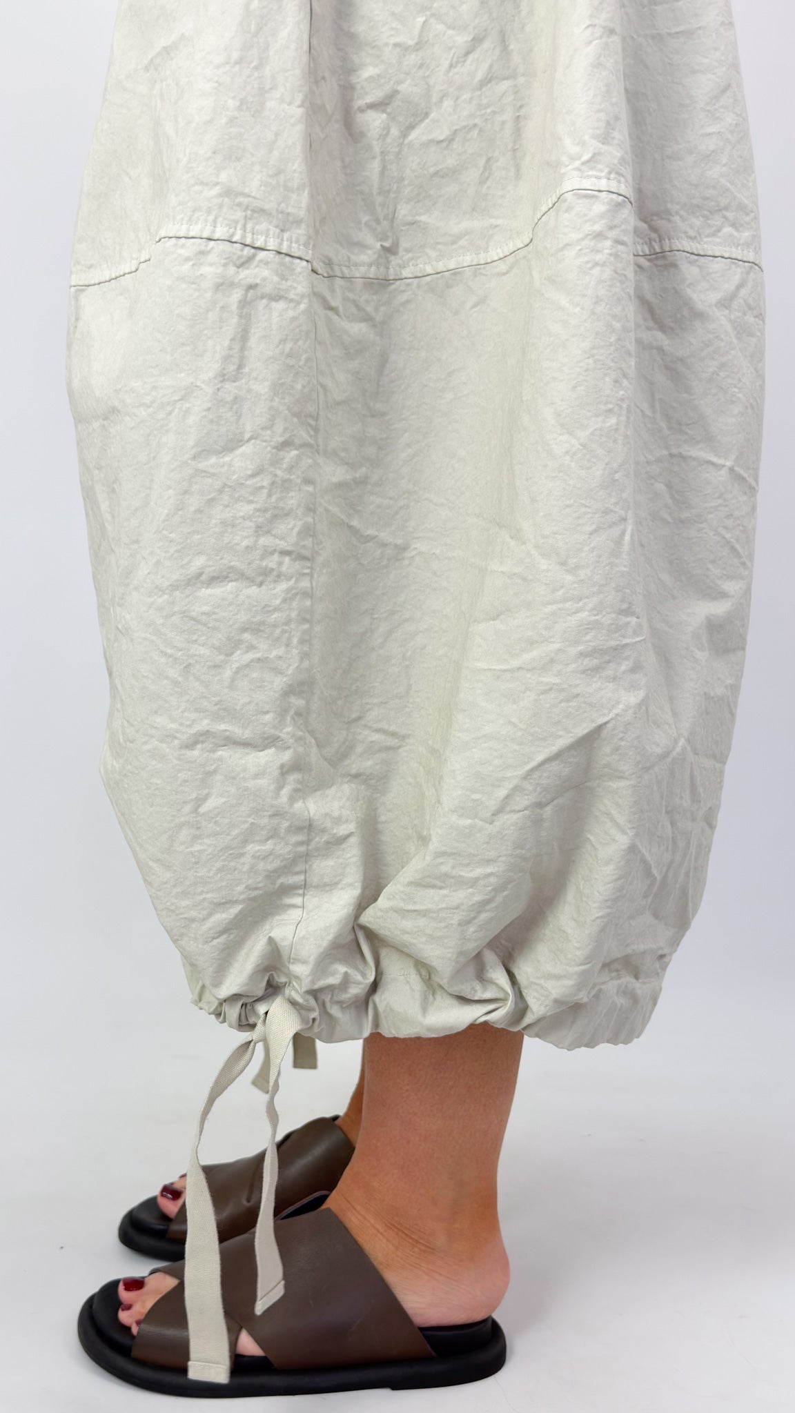 Album Di Famiglia 32_41 CC Balloon Skirt Pebble