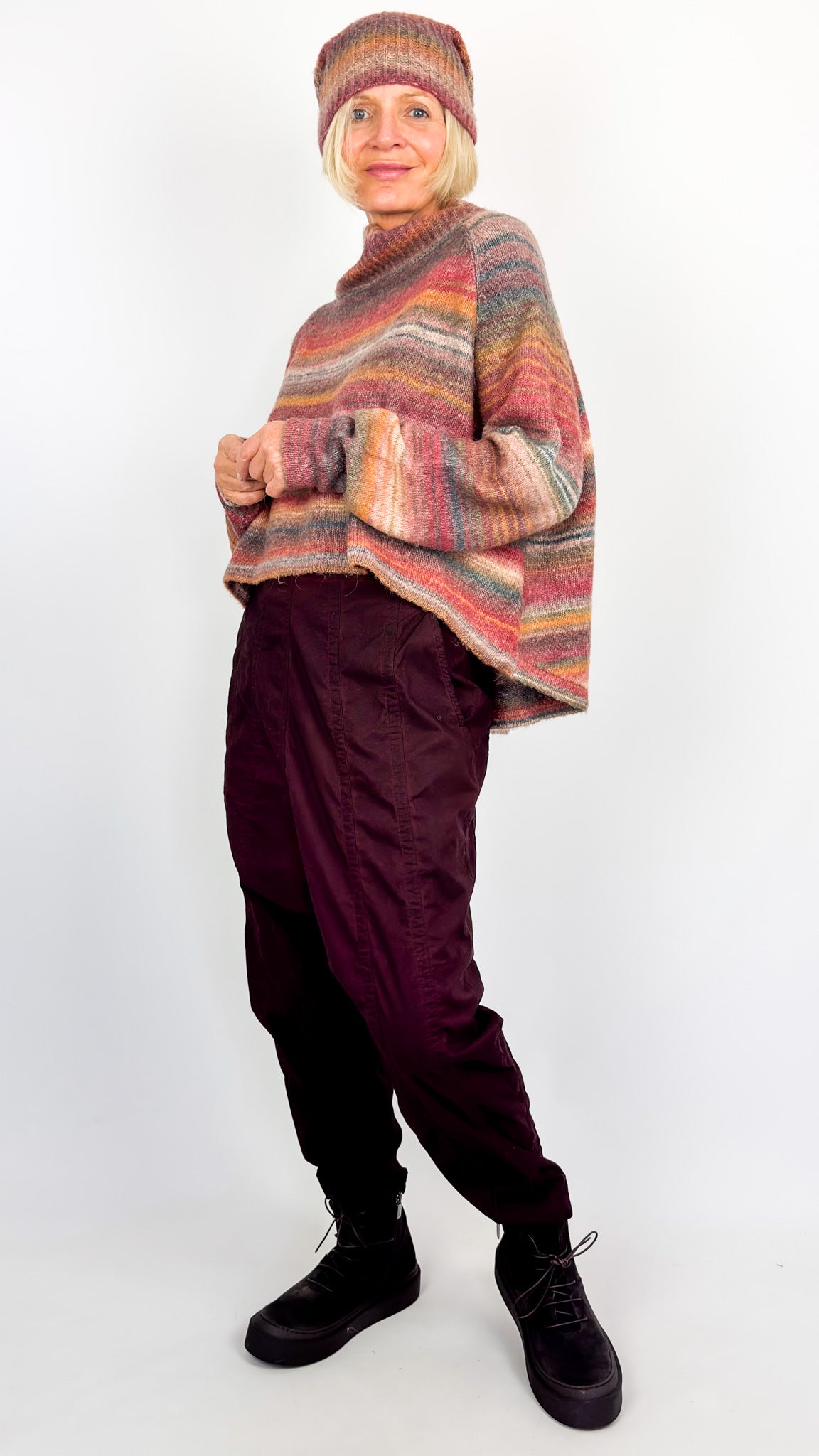 Rundholz Black Label 0708 Jumper Lava Variety