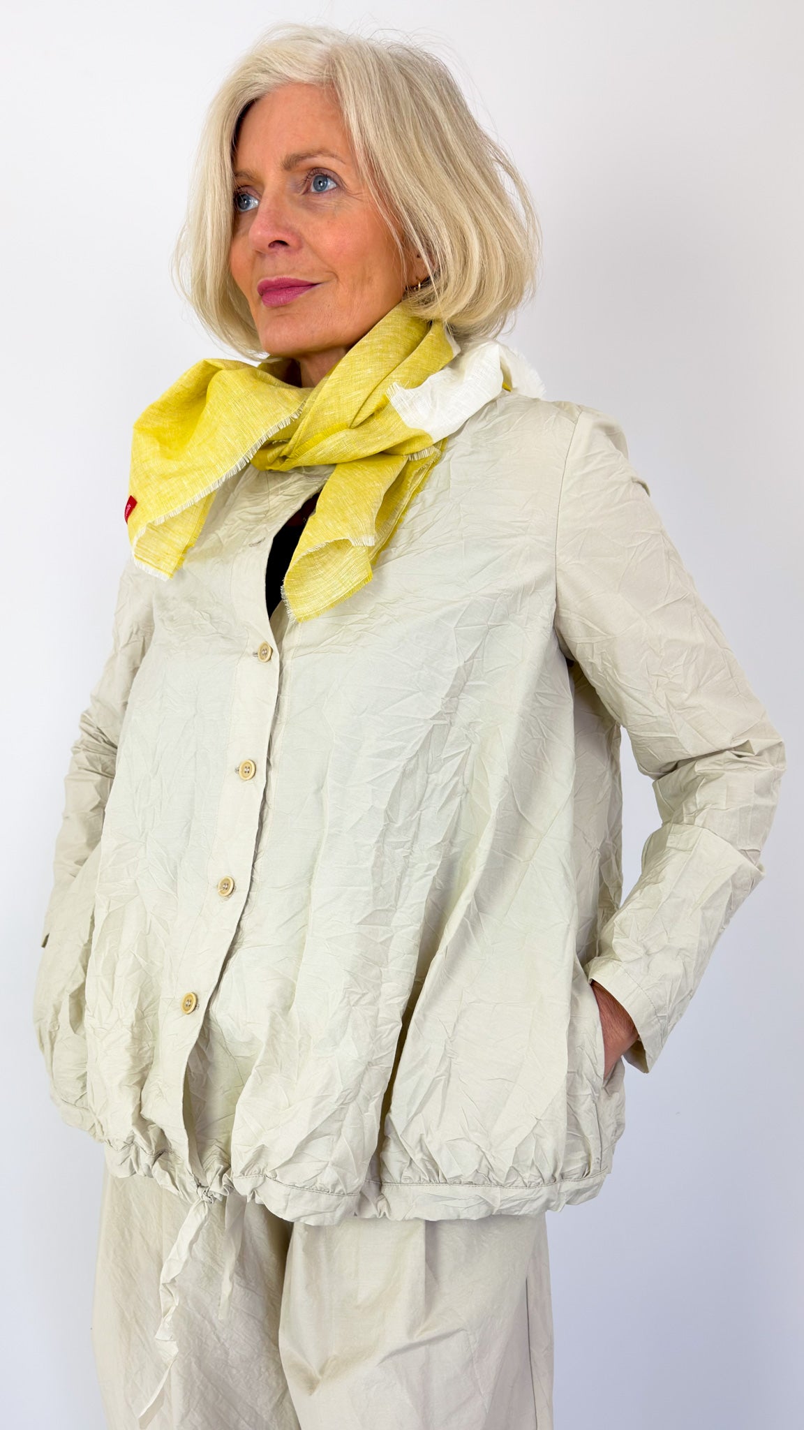 Apuntob 2073 Scarf