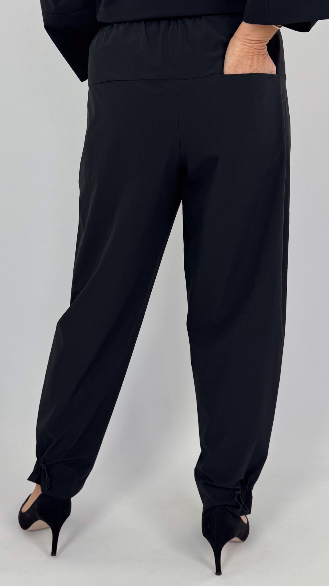 Annette Gortz Flux Trousers Black