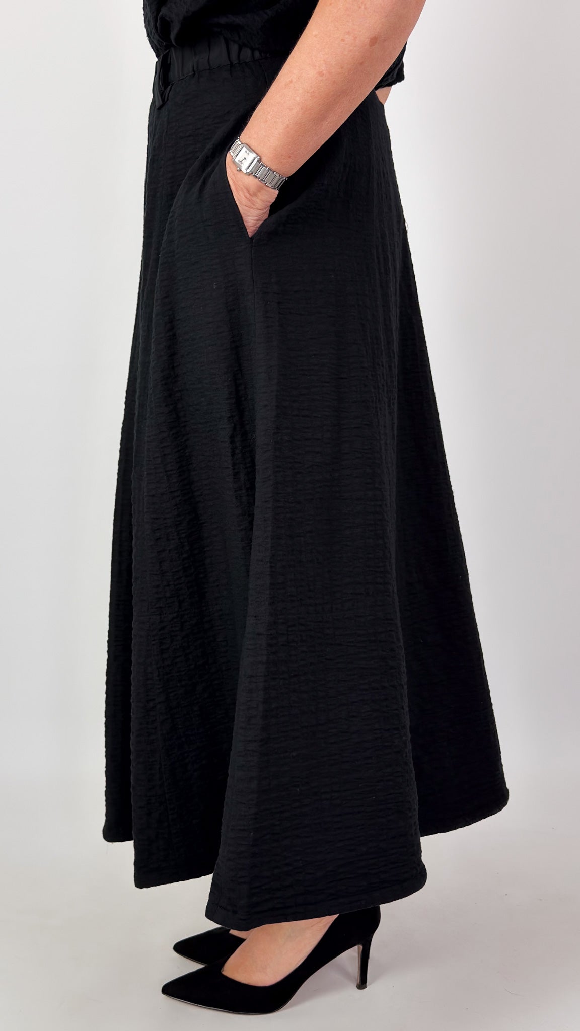 Les Filles d'Ailleurs 635 Skirt Black