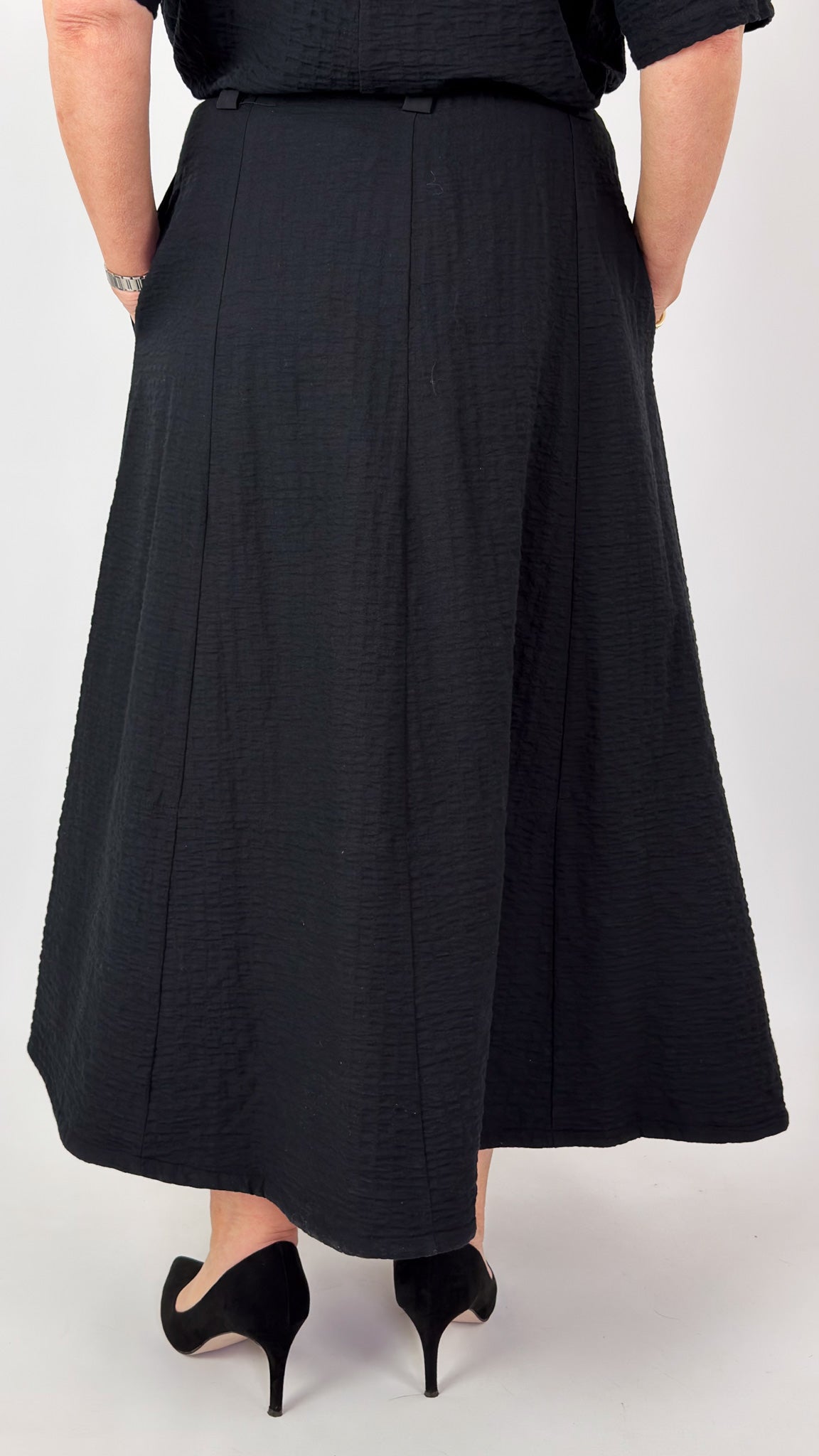 Les Filles d'Ailleurs 635 Skirt Black