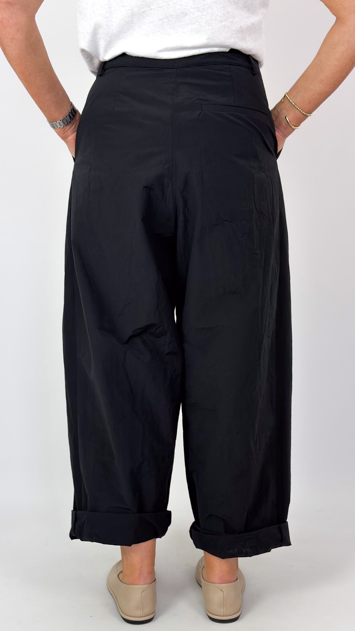 Apuntob 2048 Trousers Black