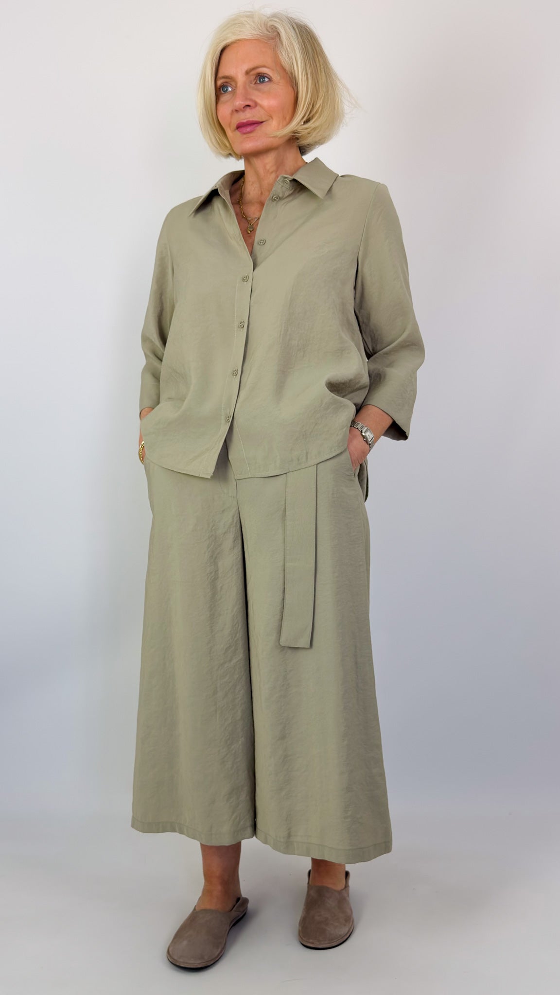 Humility Uchizora Blouse Army