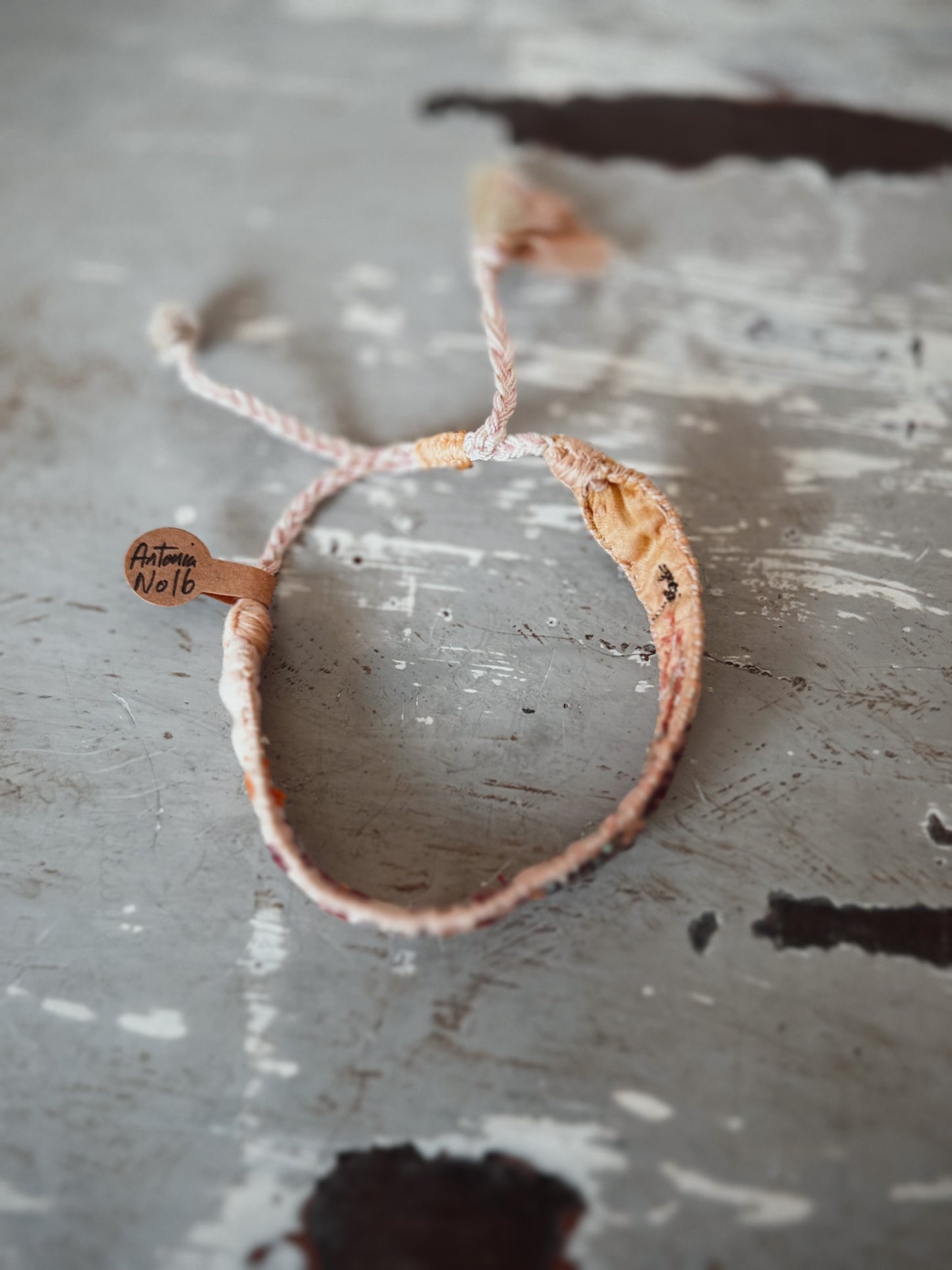 Antomoon Embroidered Silk Bracelet No.16