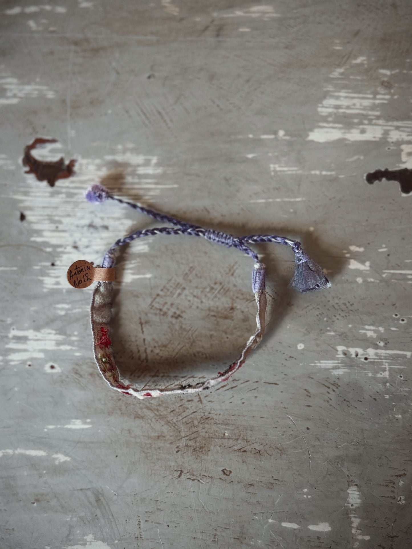 Antomoon Embroidered Silk Bracelet No.12