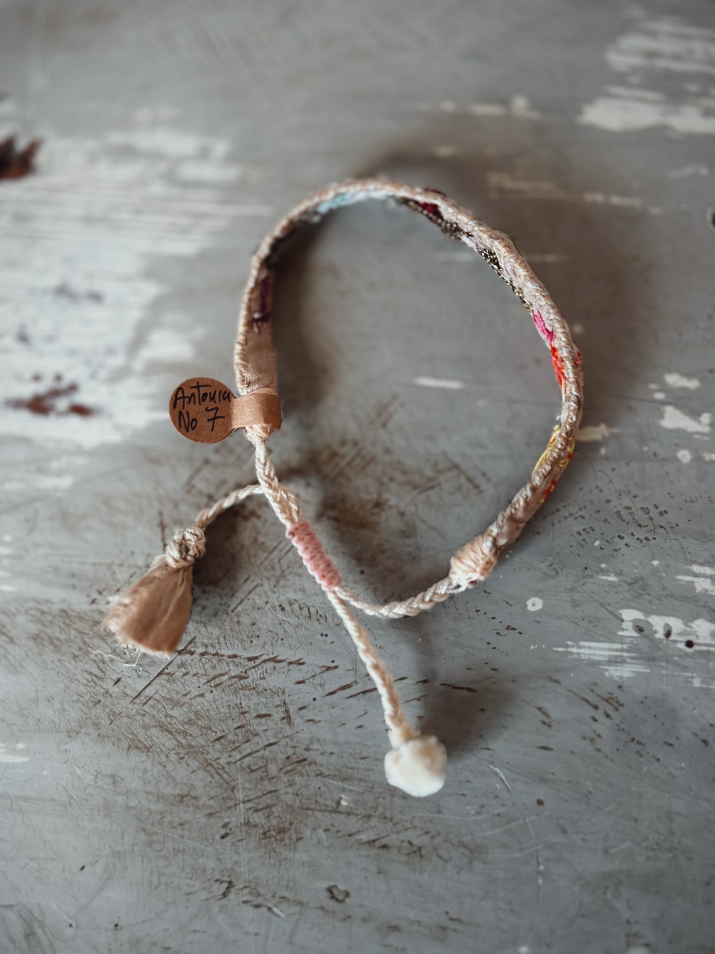 Antomoon Embroidered Silk Bracelet No.7